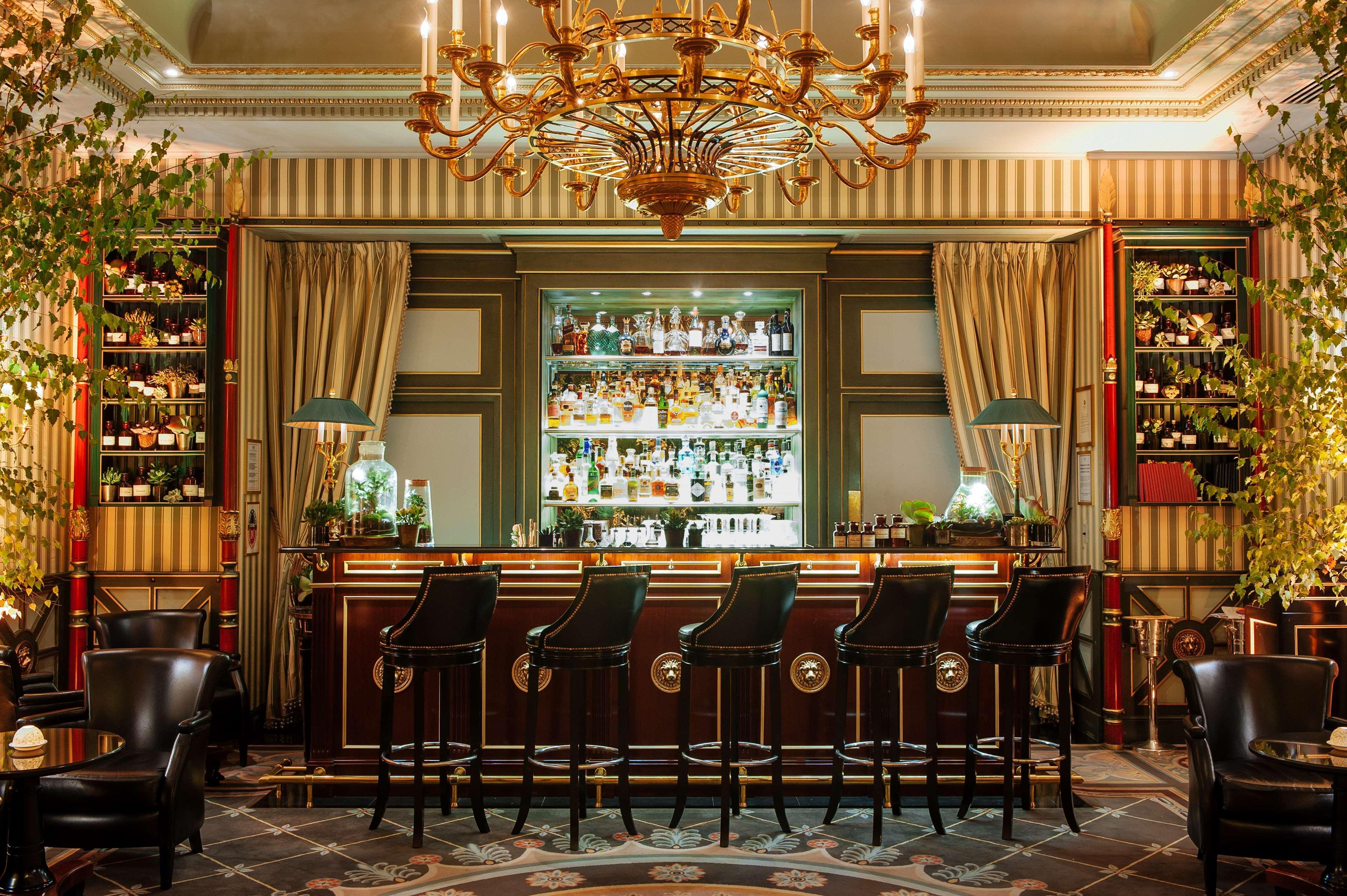Hotel Shangri-la