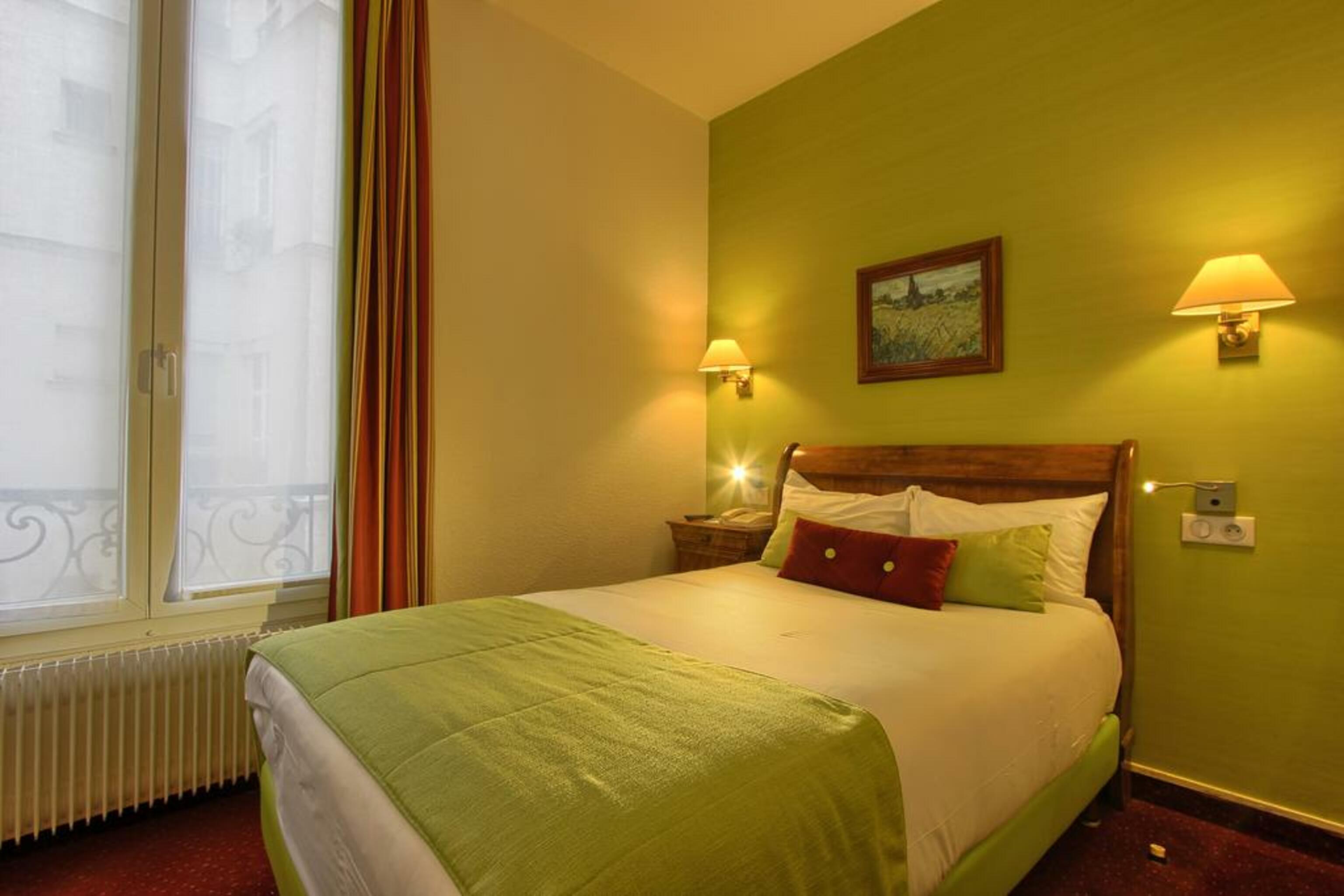 Timhotel Invalides Eiffel Hotel 3*