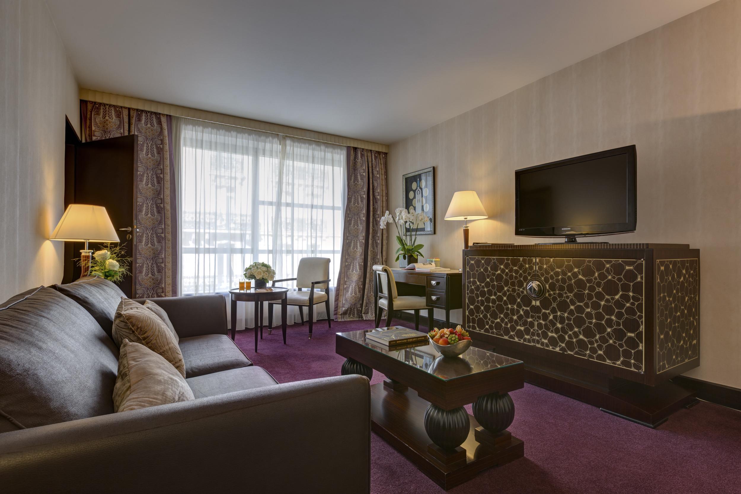 Hotel L'hotel Du Collectionneur 5*