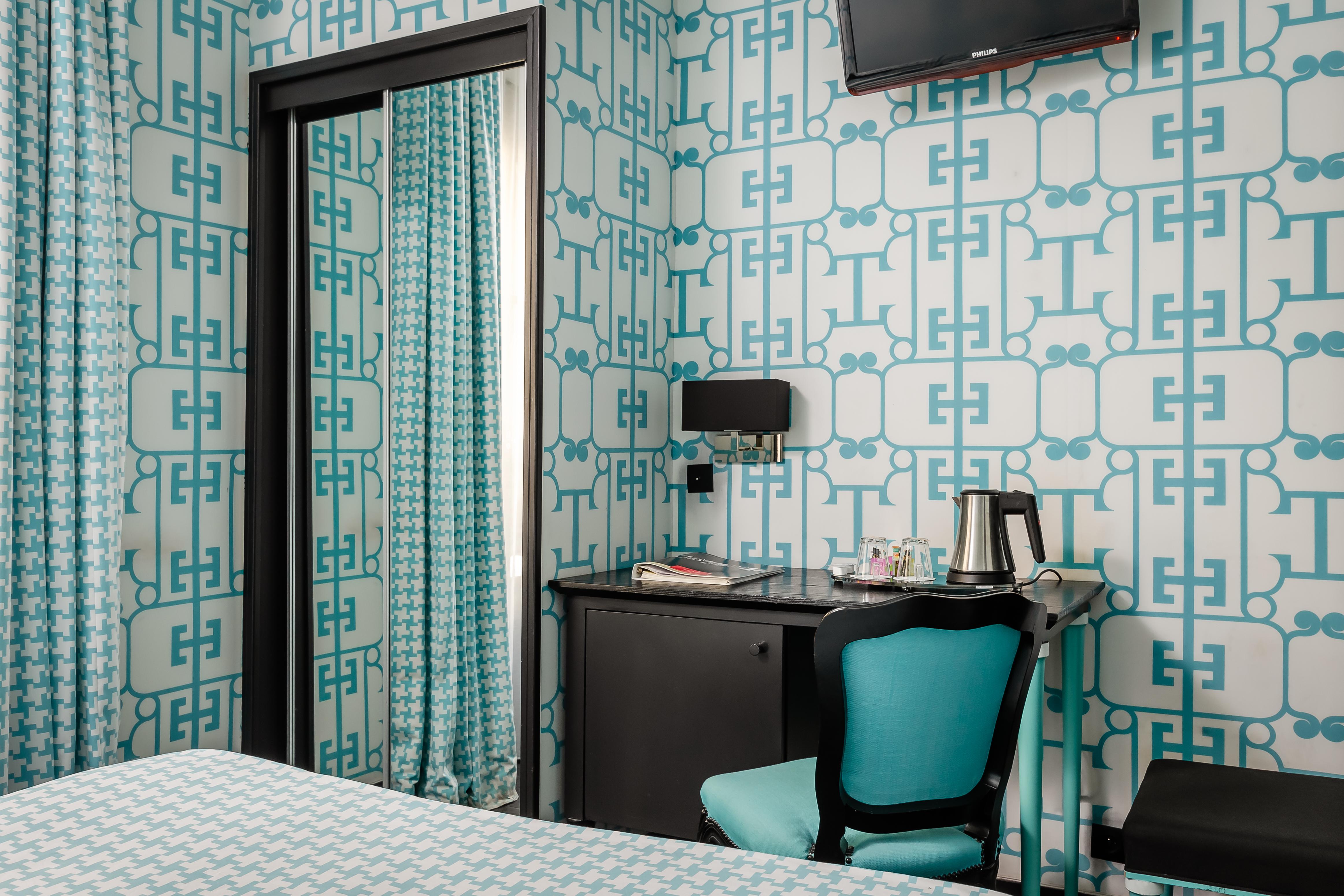 Hotel Monceau Elysees 3*