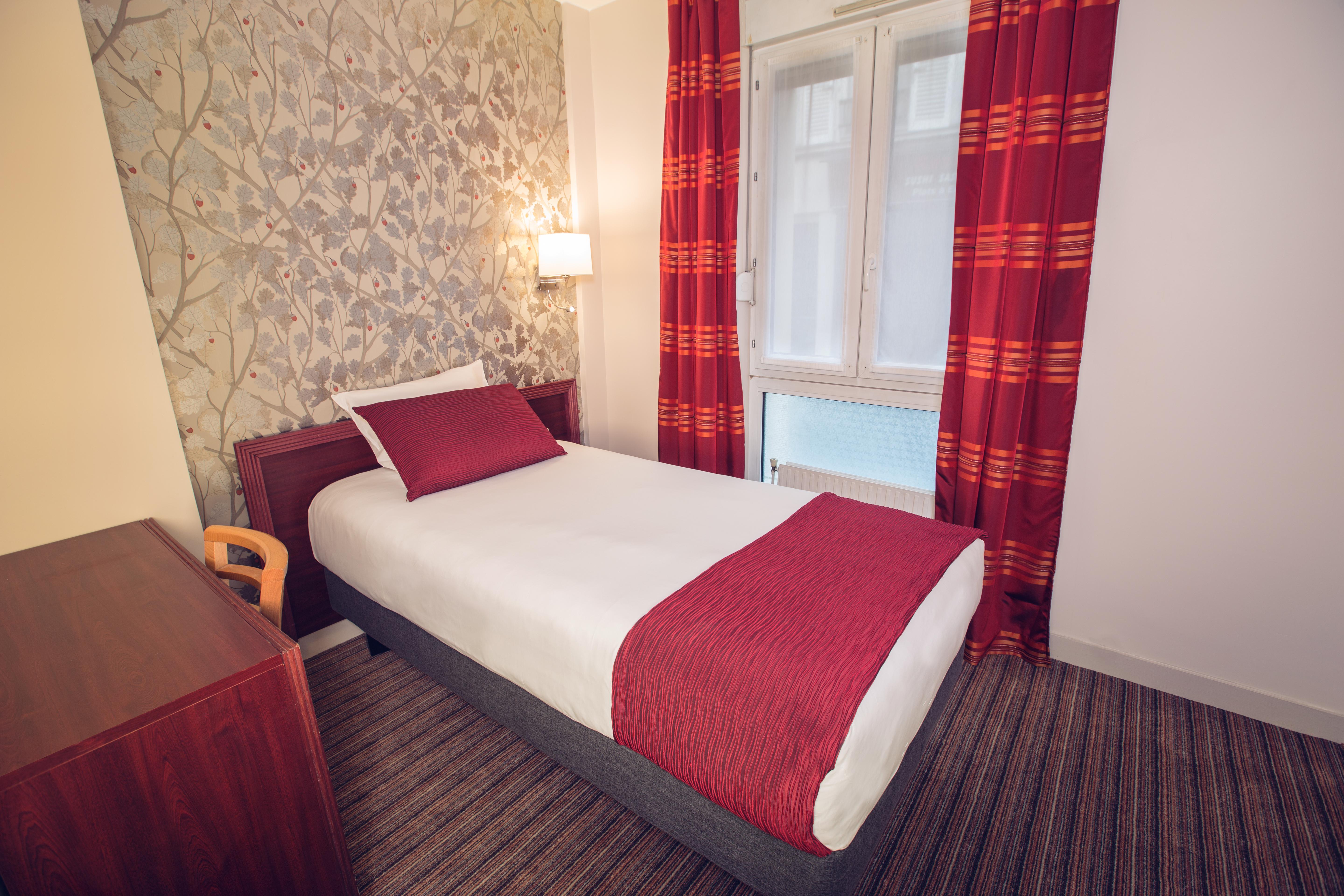 Hotel Timhotel Gare De Lyon 3*