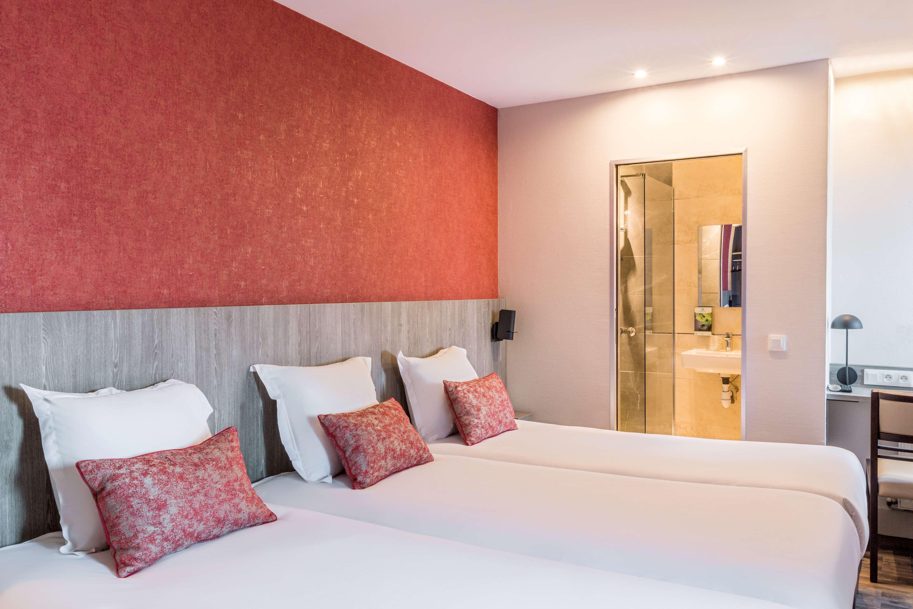 Sure By Best Western Gare Du Nord Hotel 3*