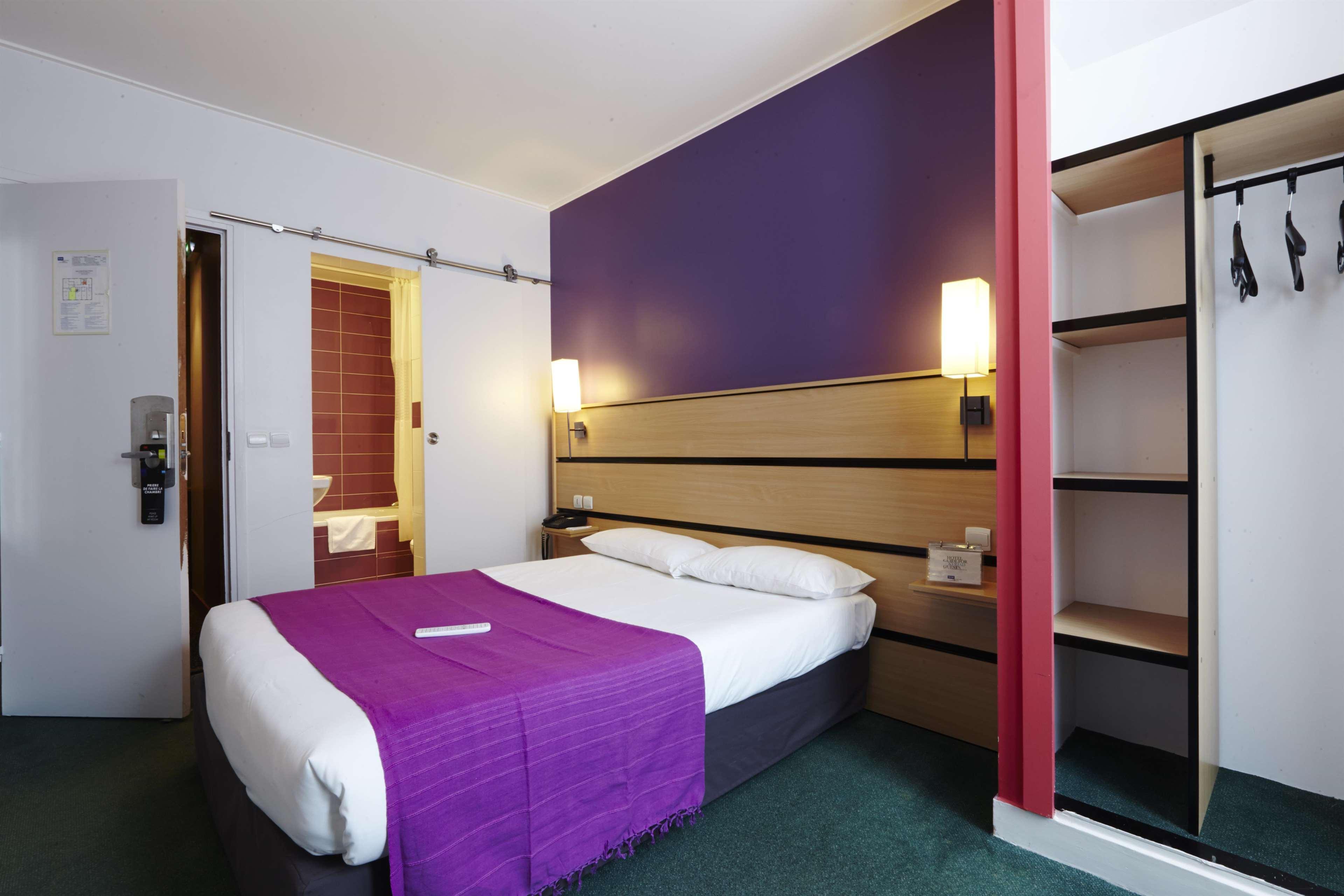 Hotel Kyriad 10 - Canal Saint Martin - Republique