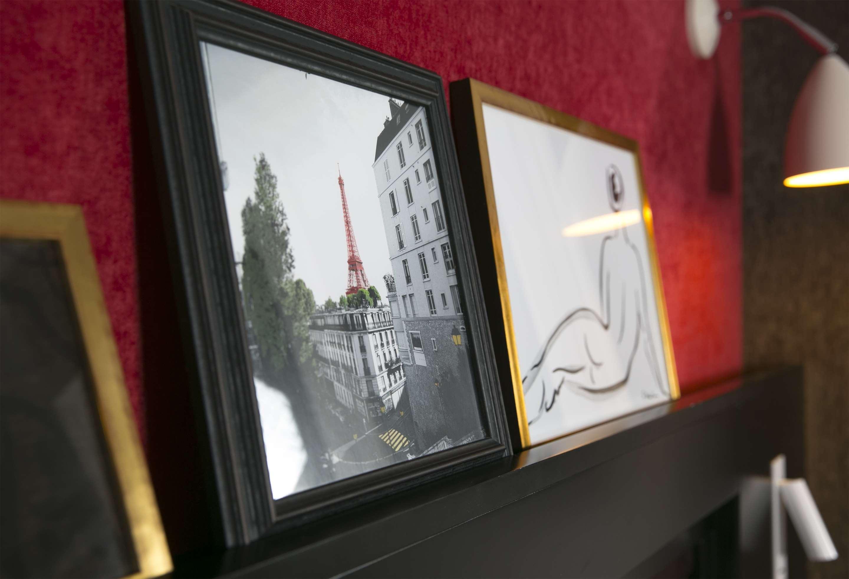 De Neuville Arc De Triomphe 4* Paris