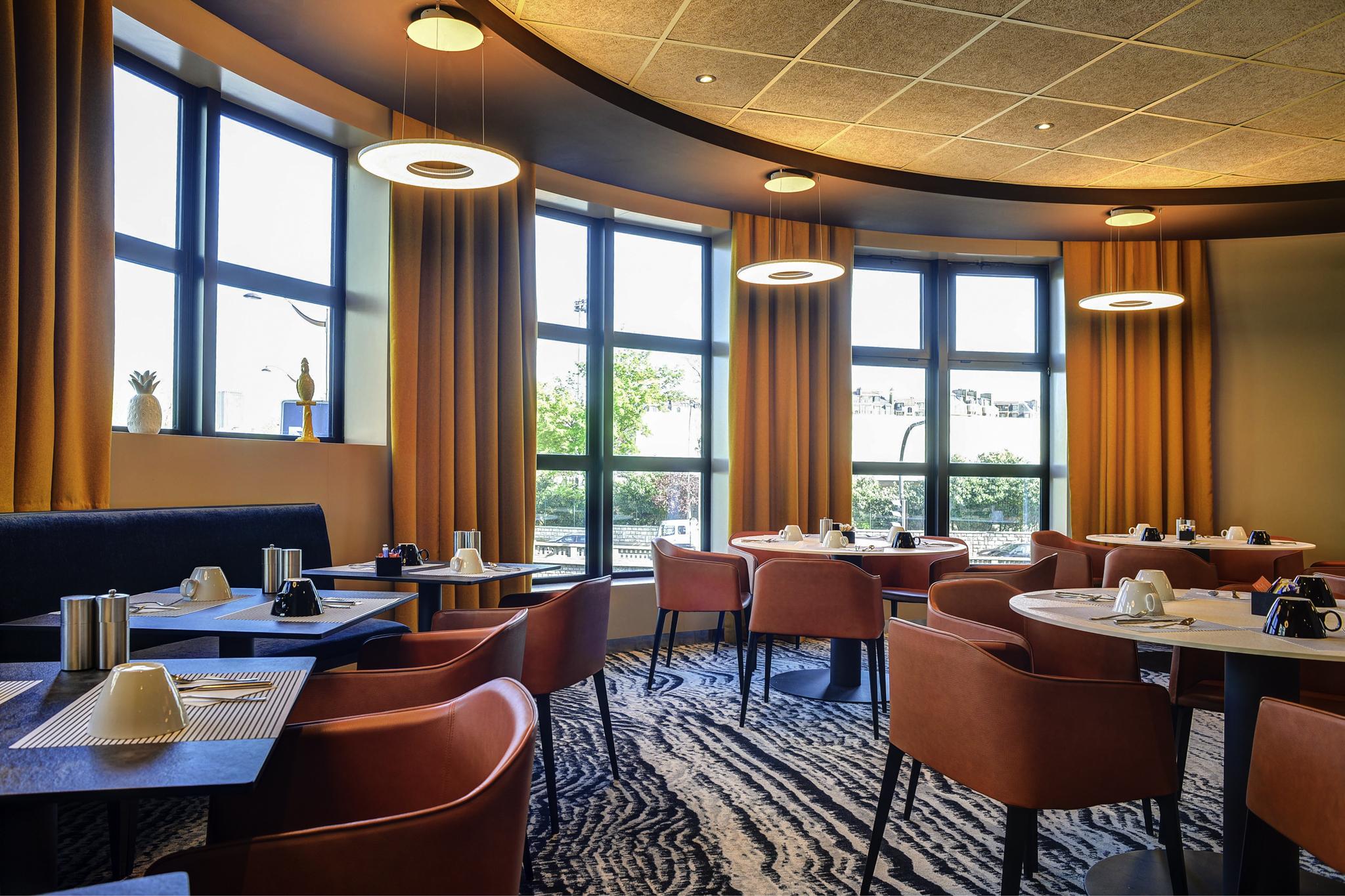 Novotel 14 Porte D'orleans Hotel 4*