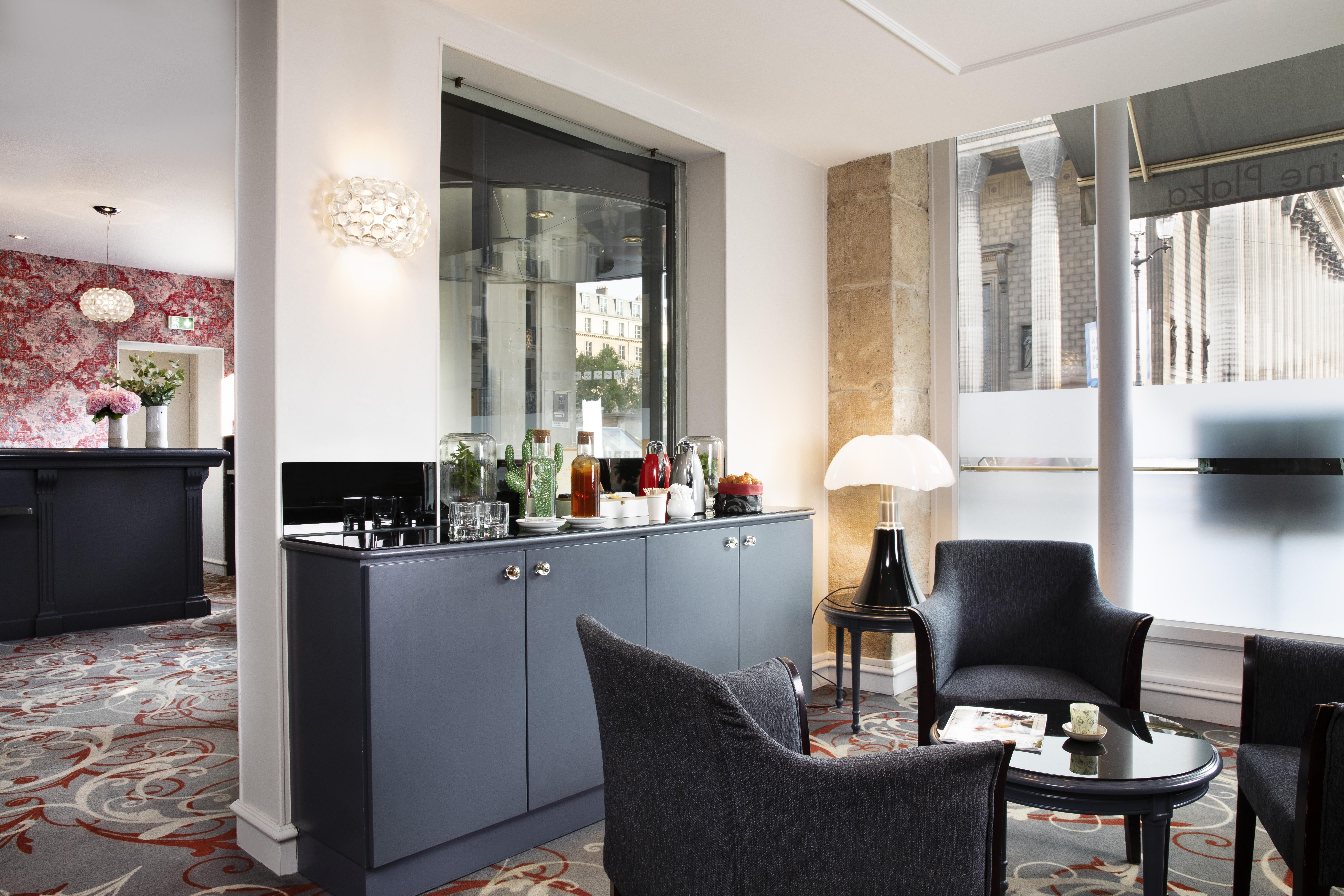 Madeleine Plaza Hotel 4*