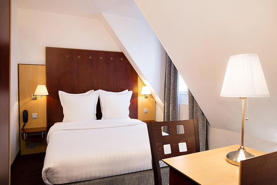 10 Opera By Happyculture Hotel