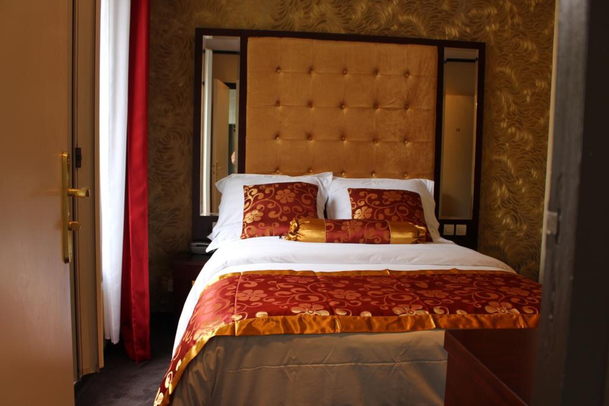 Des Buttes Chaumont Hotel 2*