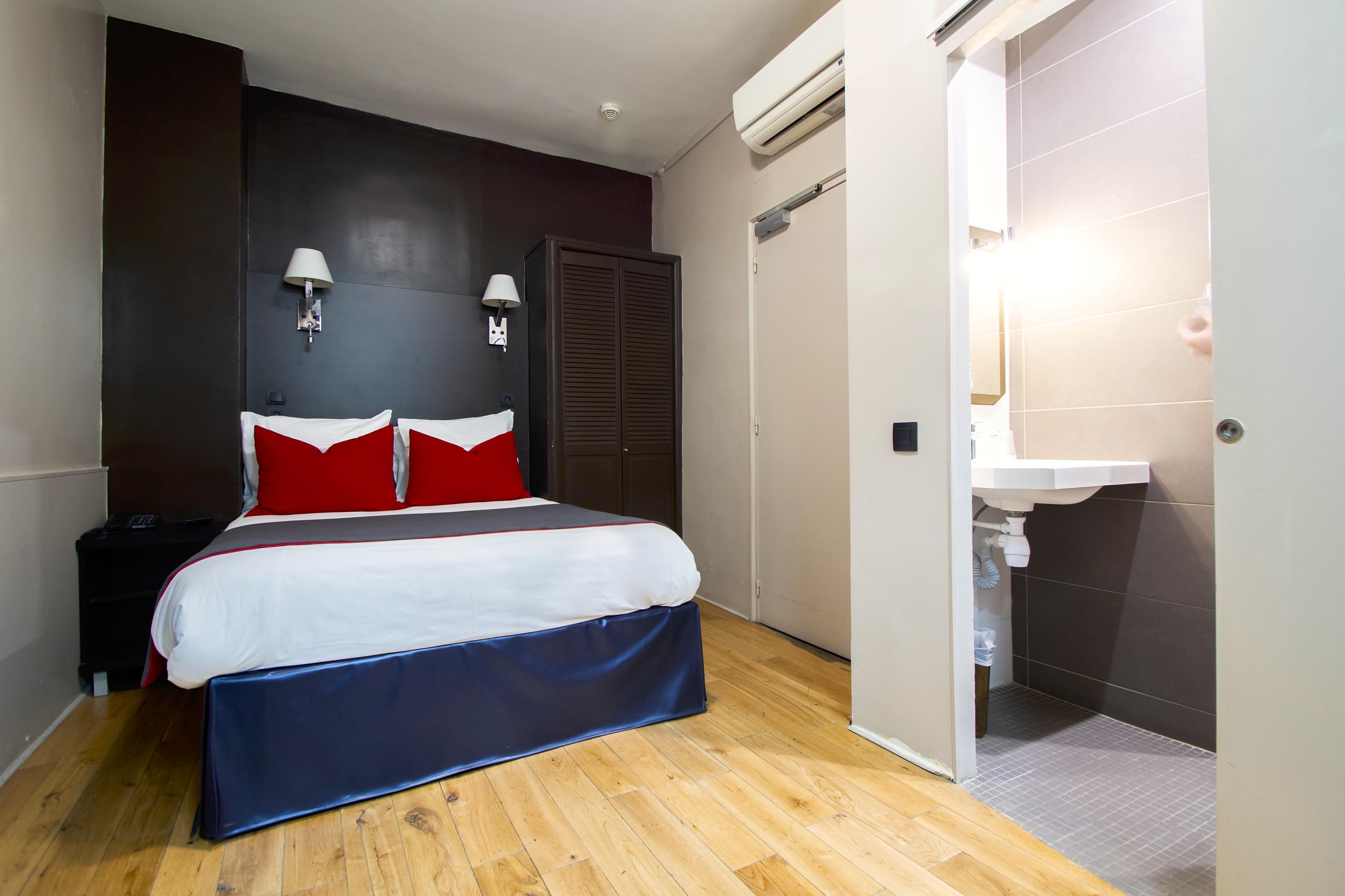 Migny Opera Montmartre Hotel 3*