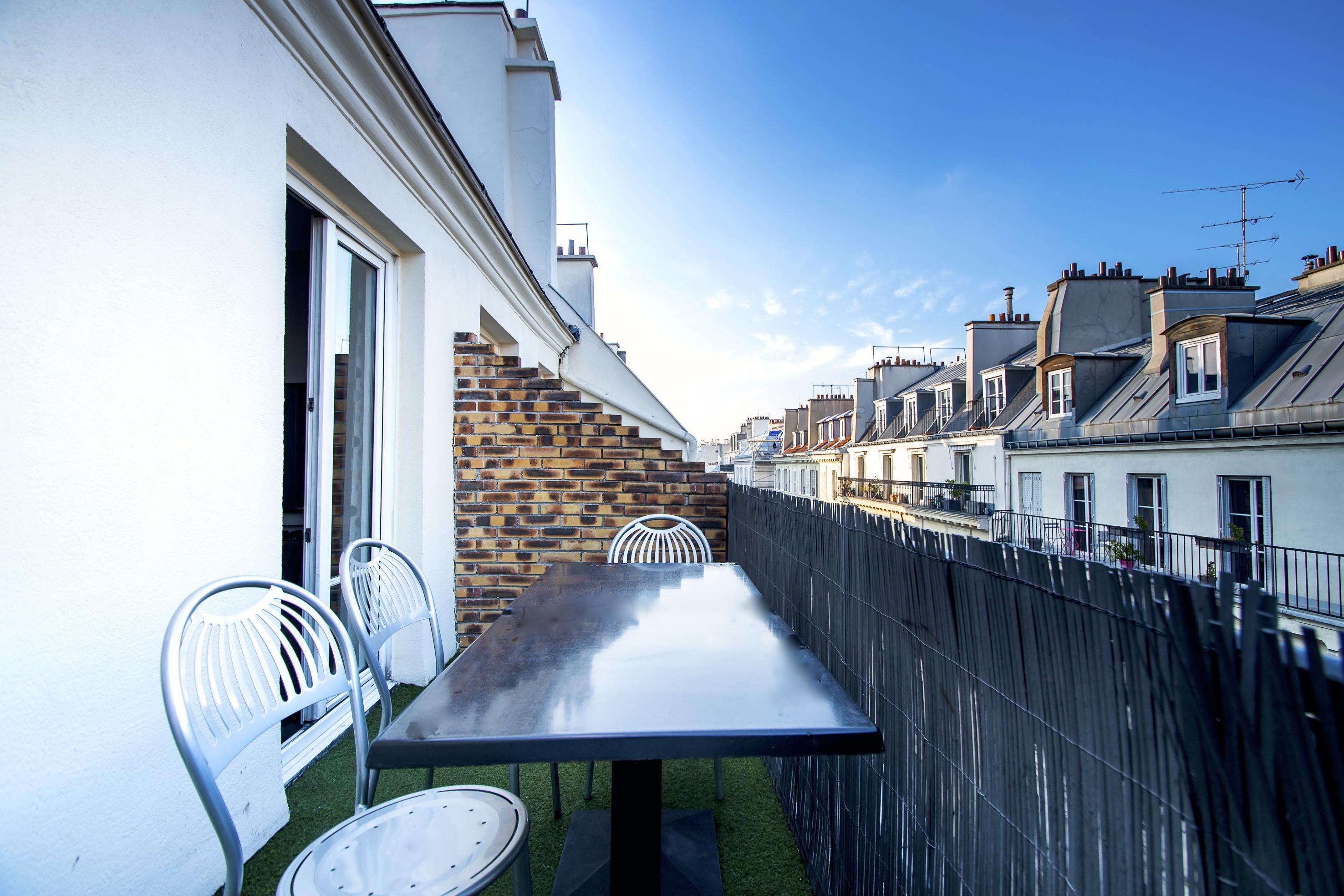 Migny Opera Montmartre Paris