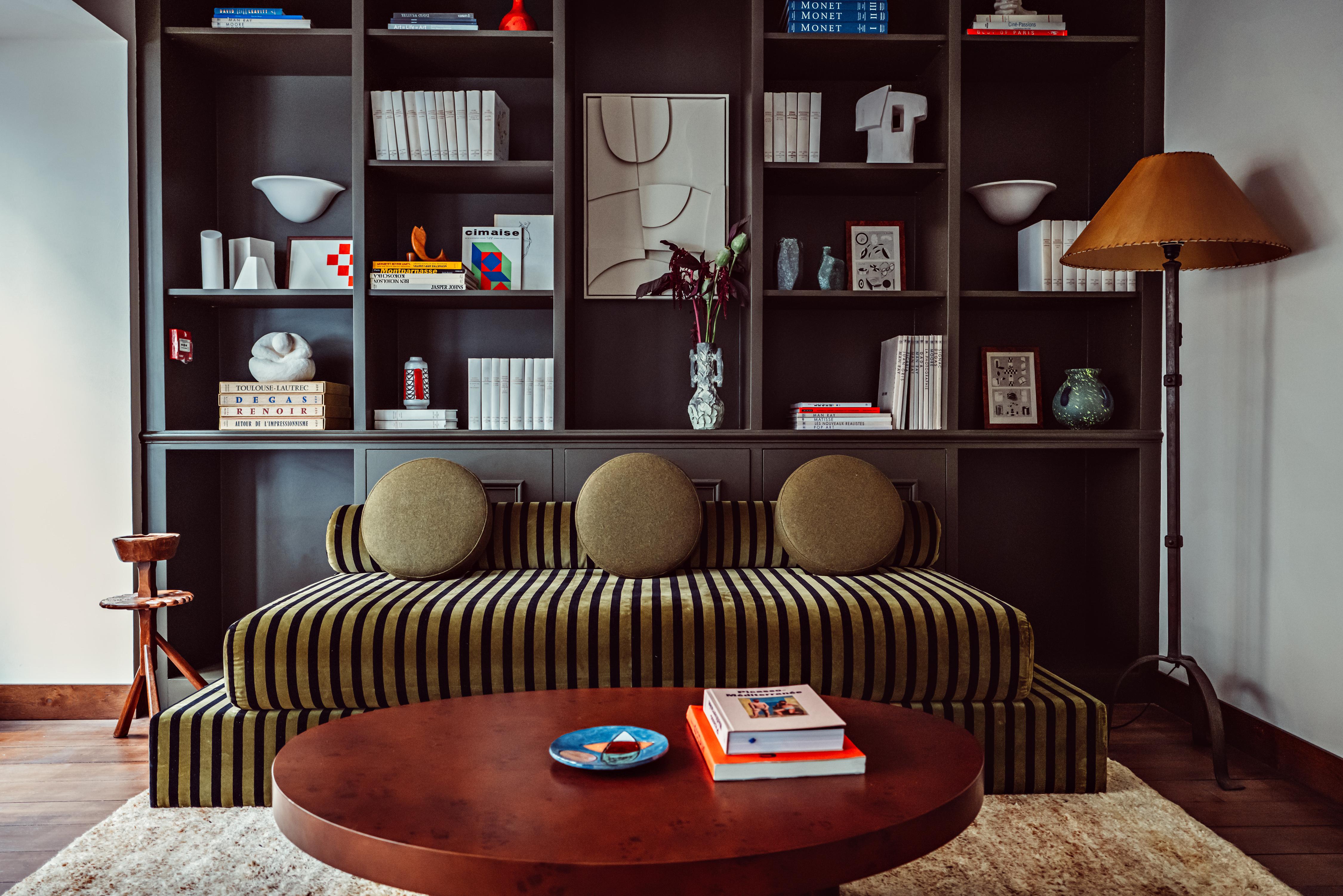 Des Academies Et Des Arts Hotel 4*