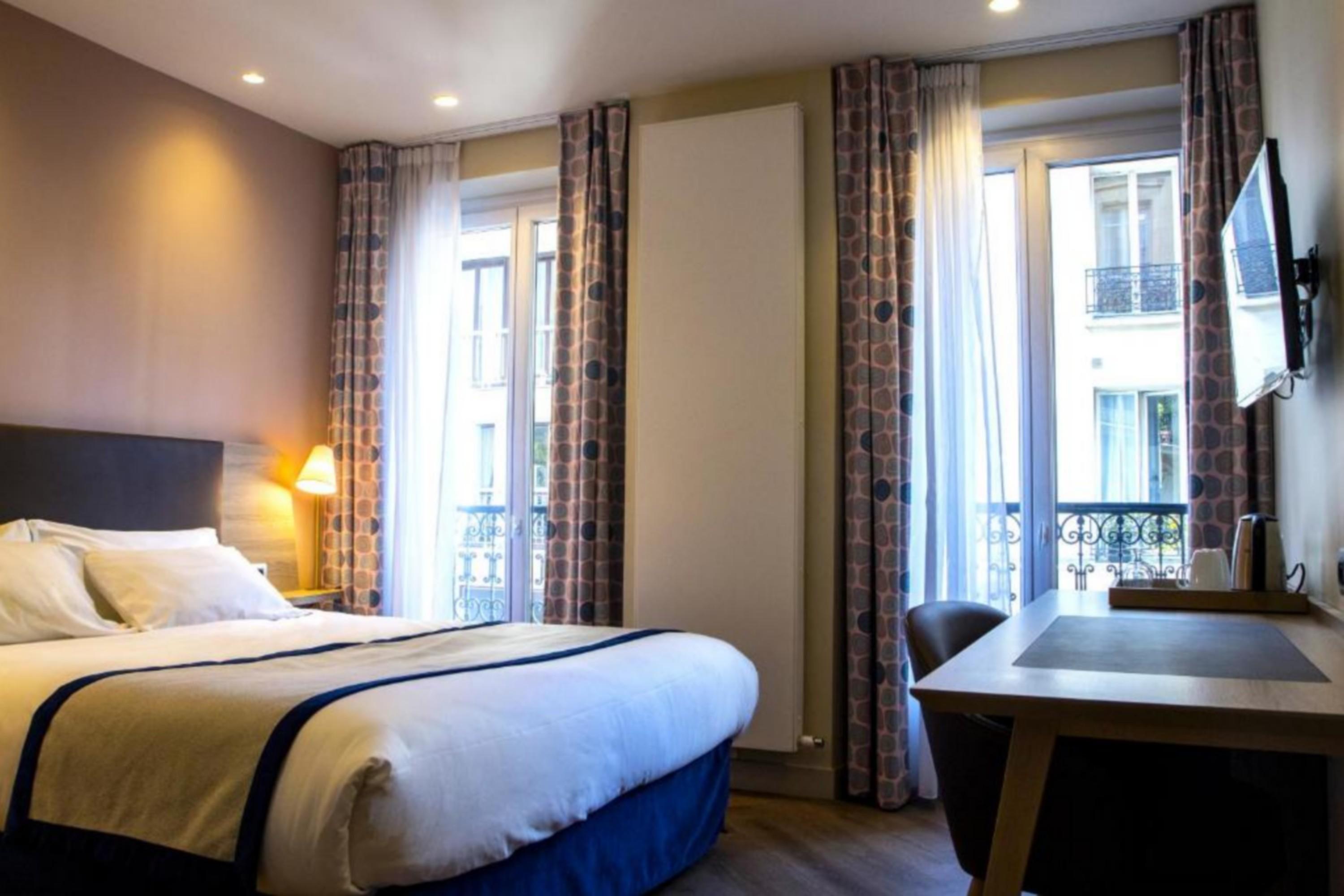 Hotel De Sevigne Paris