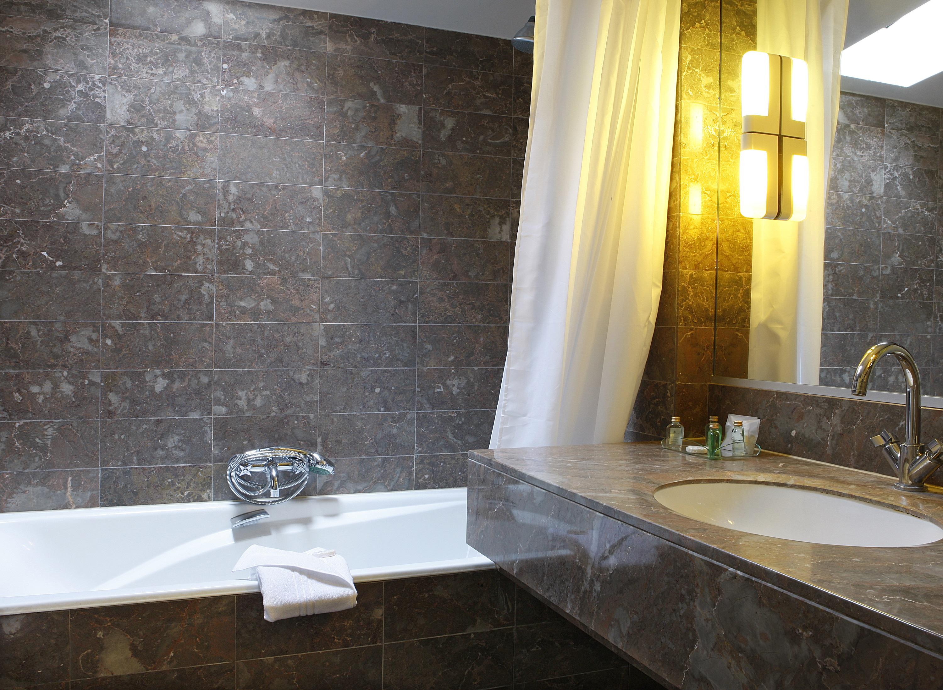 La Du Roy Champs Elysees Hotel