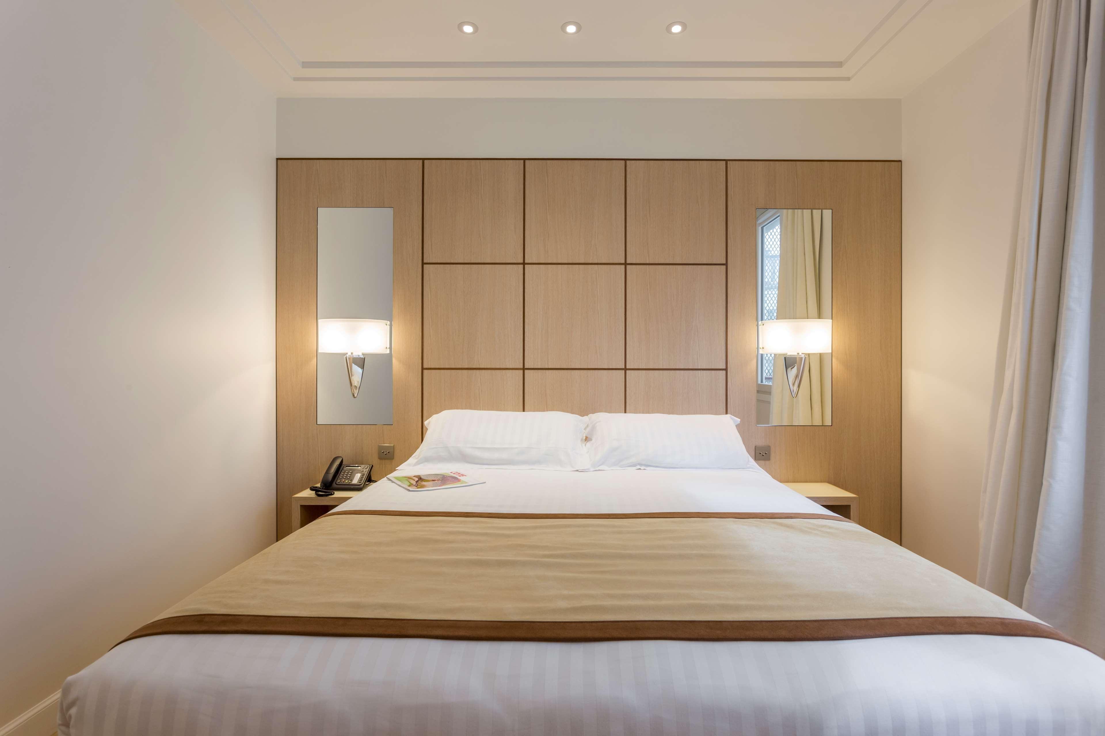 Hotel De Castiglione 4*