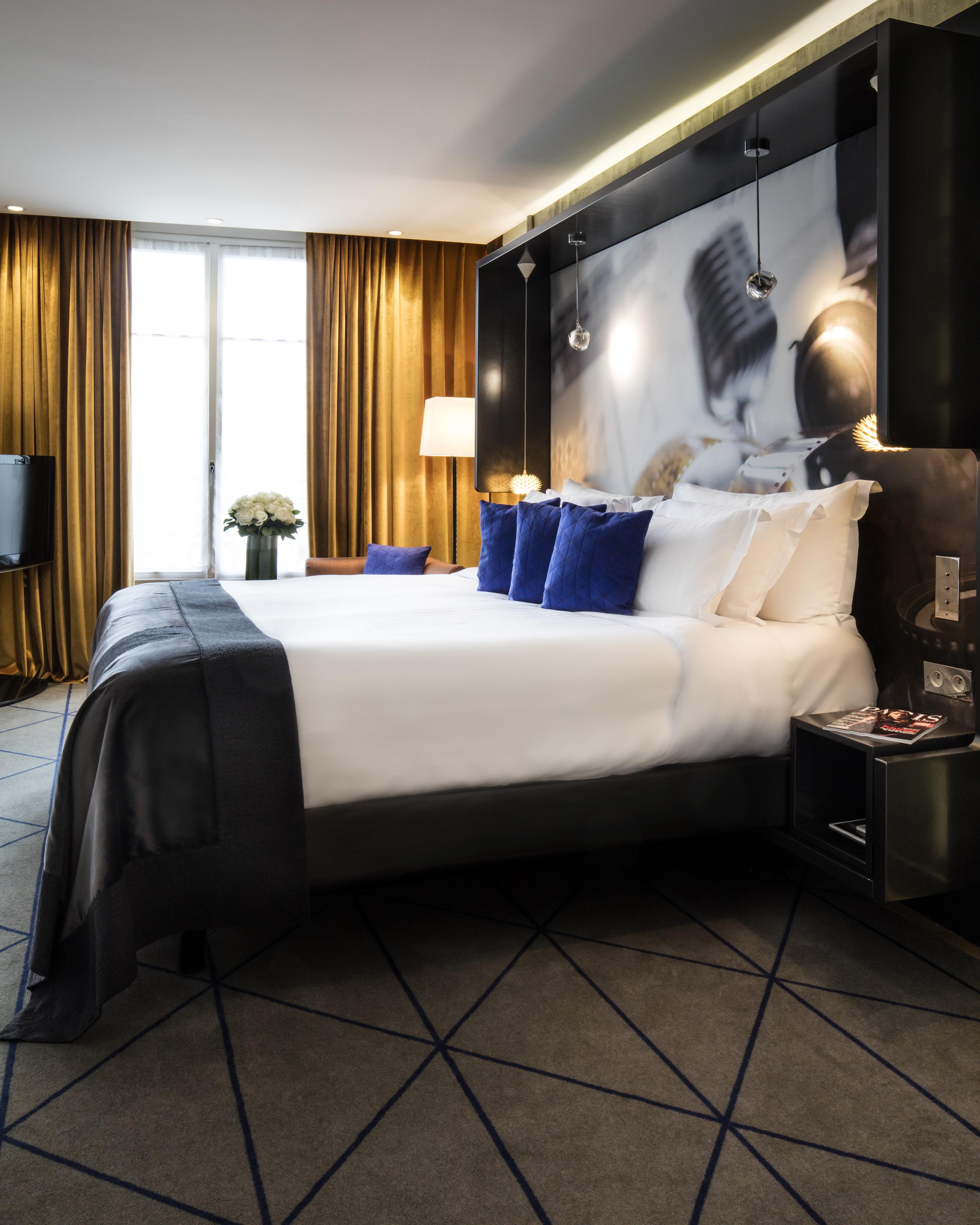 Hotel De Sers Champs Elysees 5*