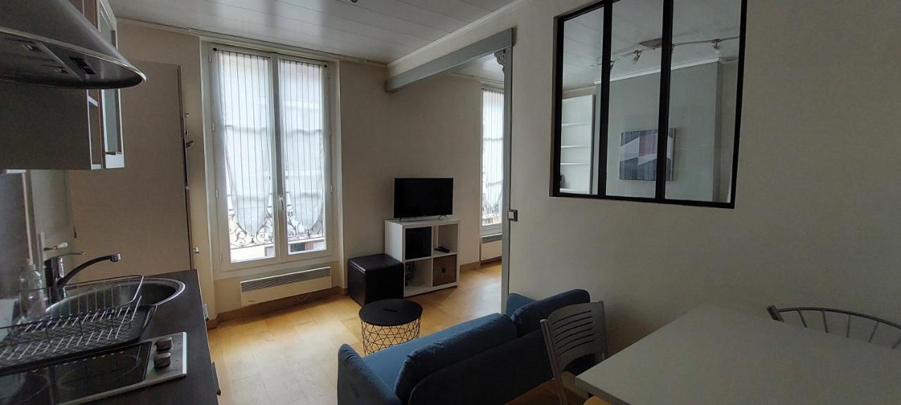 Apartment Coquet Sur Les Hauteurs De Montmartre