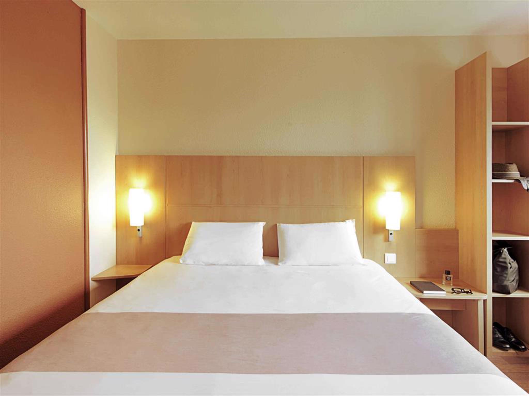 Ibis Ornano Montmartre Nord 18eme Hotel 3*
