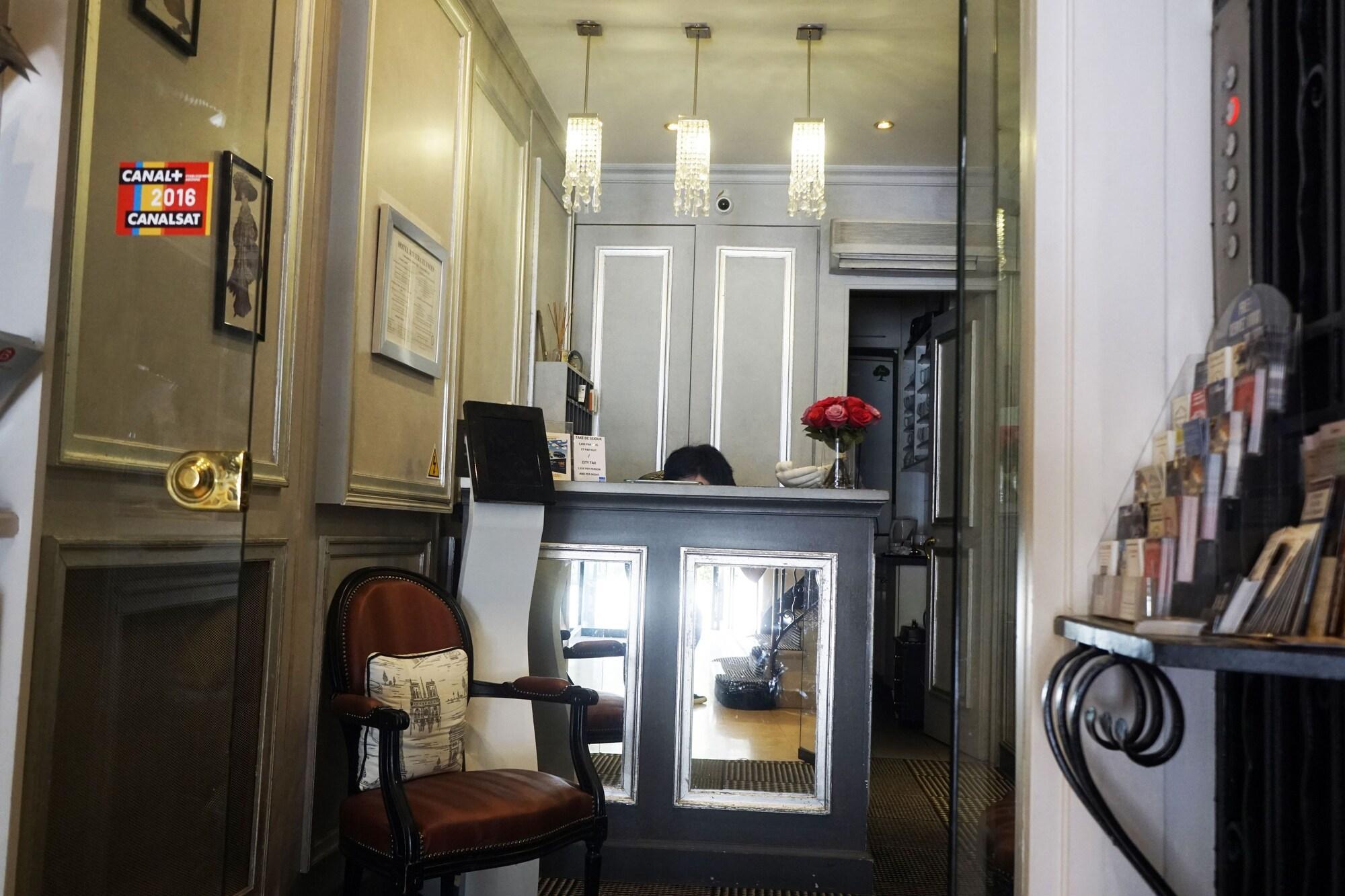 Riviera Elysees 3* Paris
