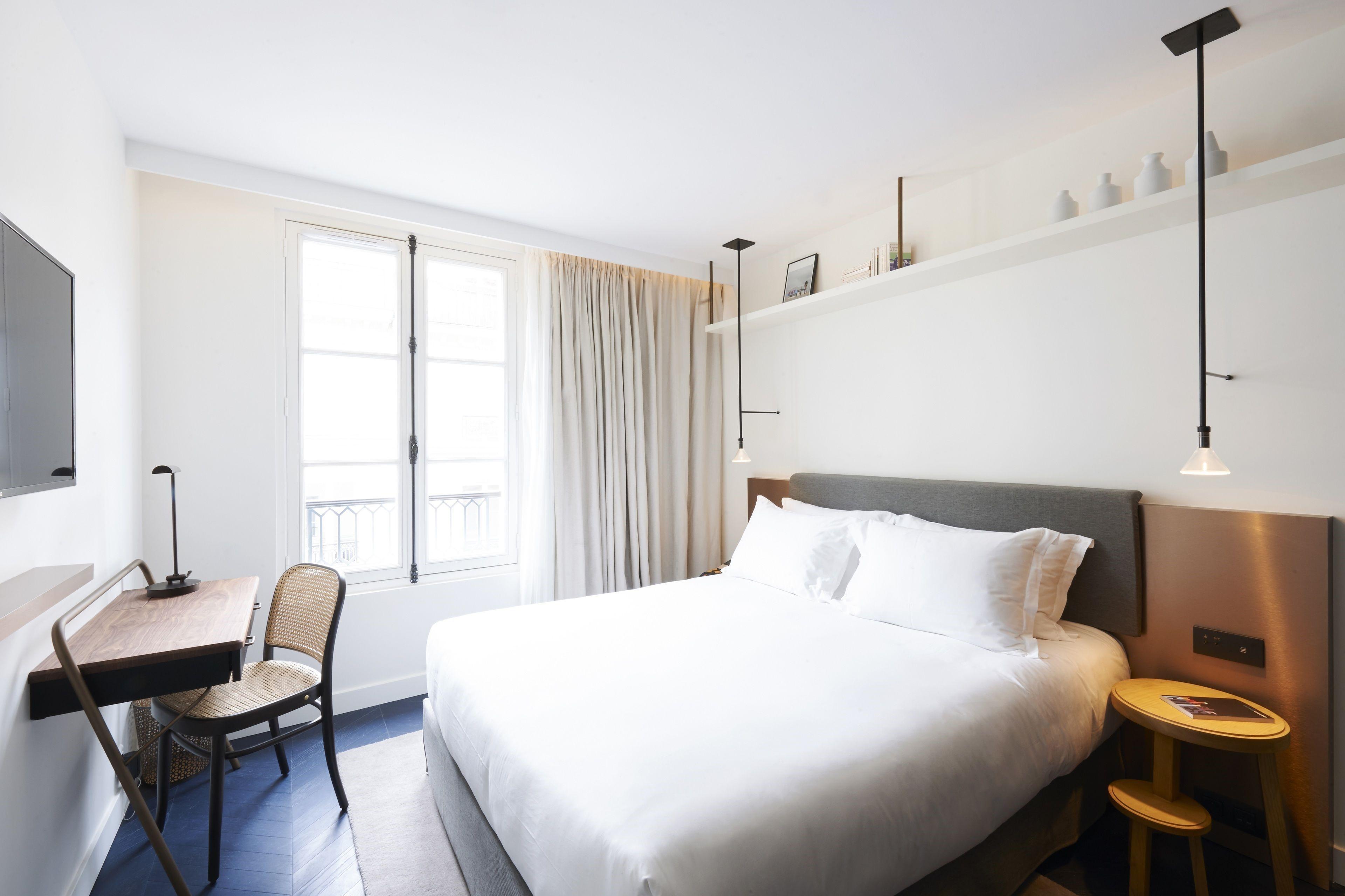 Perpetual Elysee Montaigne Hotel Paris