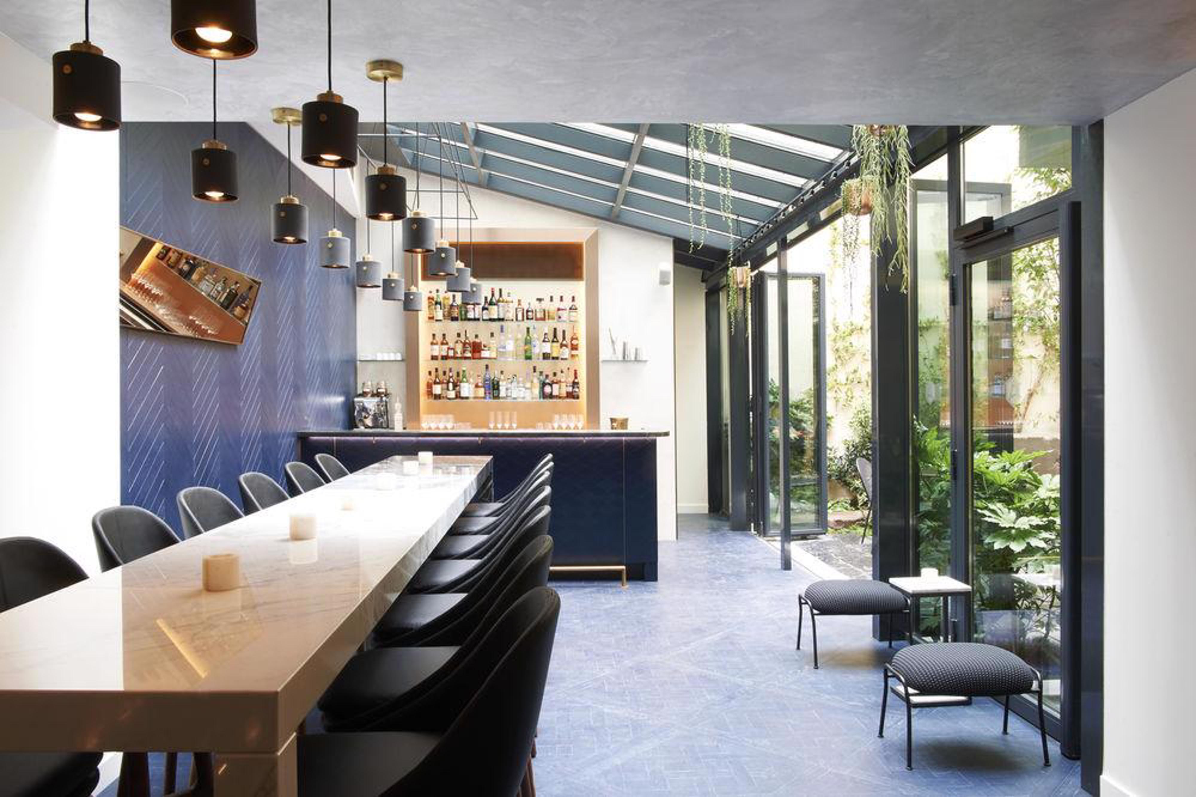 Hotel Perpetual Elysee Montaigne 4*