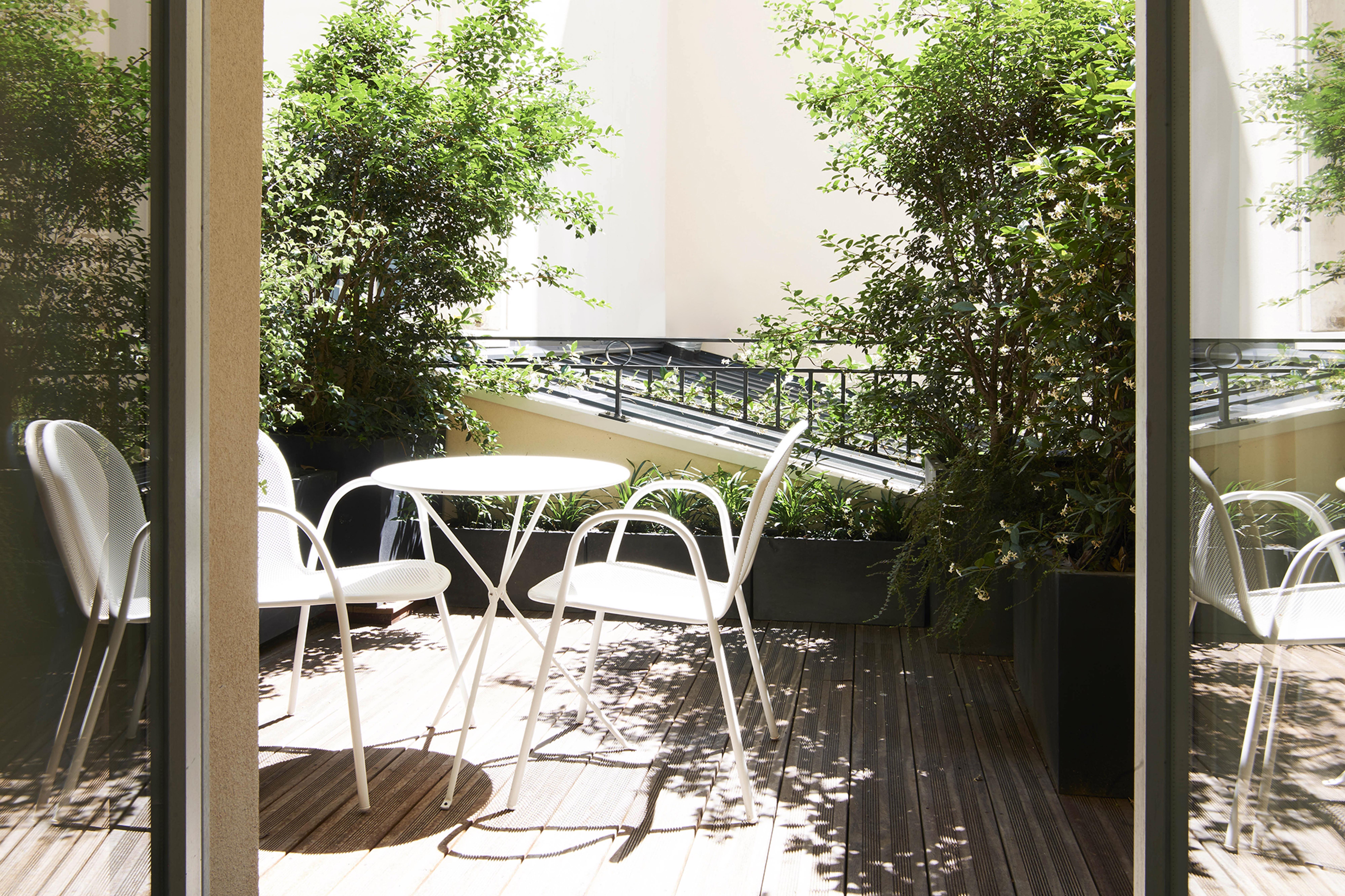 Perpetual Elysee Montaigne 4* Paris