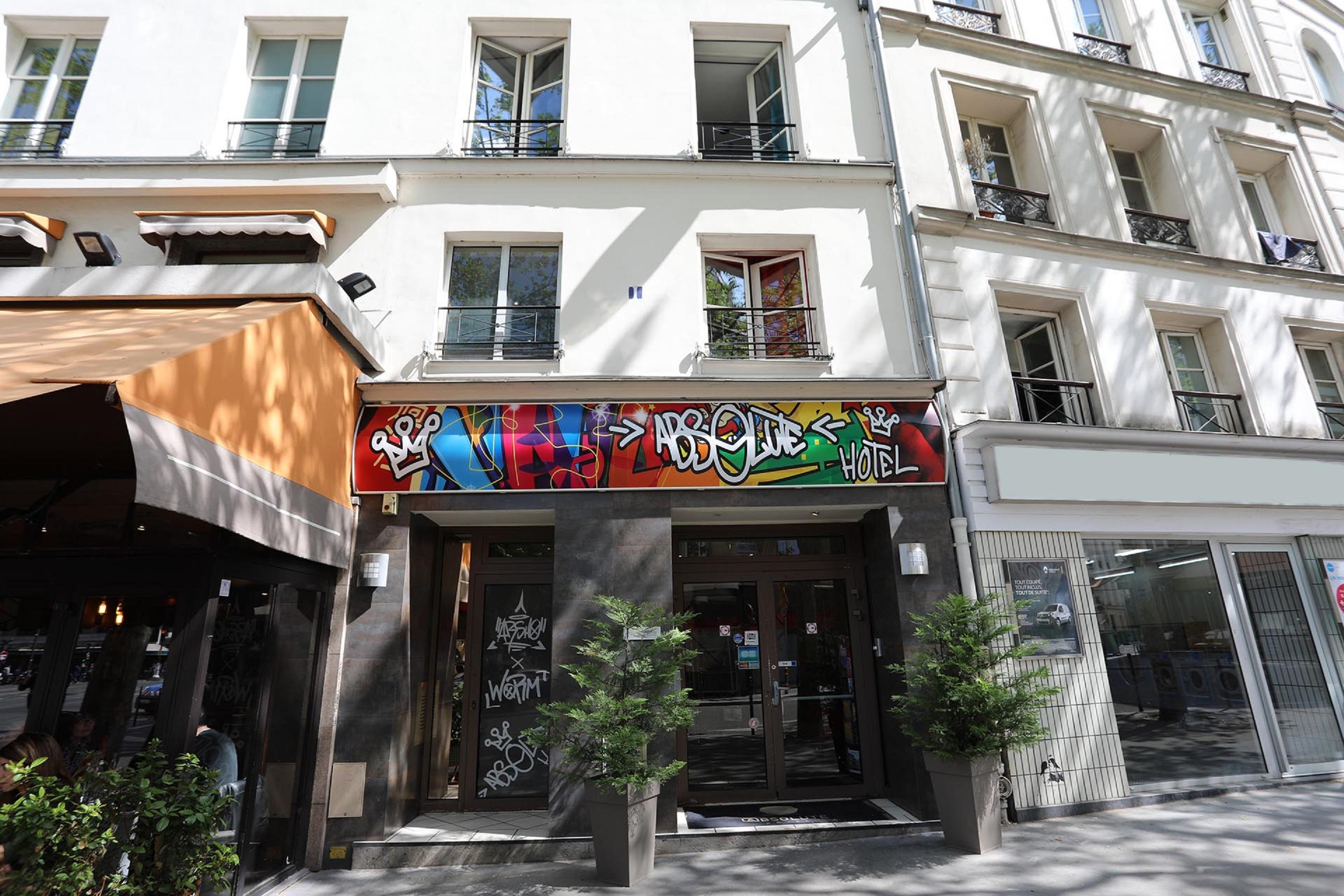 Hotel Absolute Republique Paris