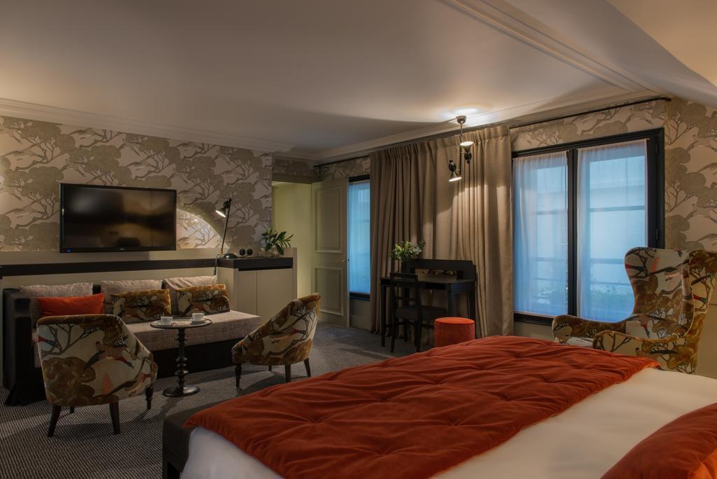 D'aubusson Hotel