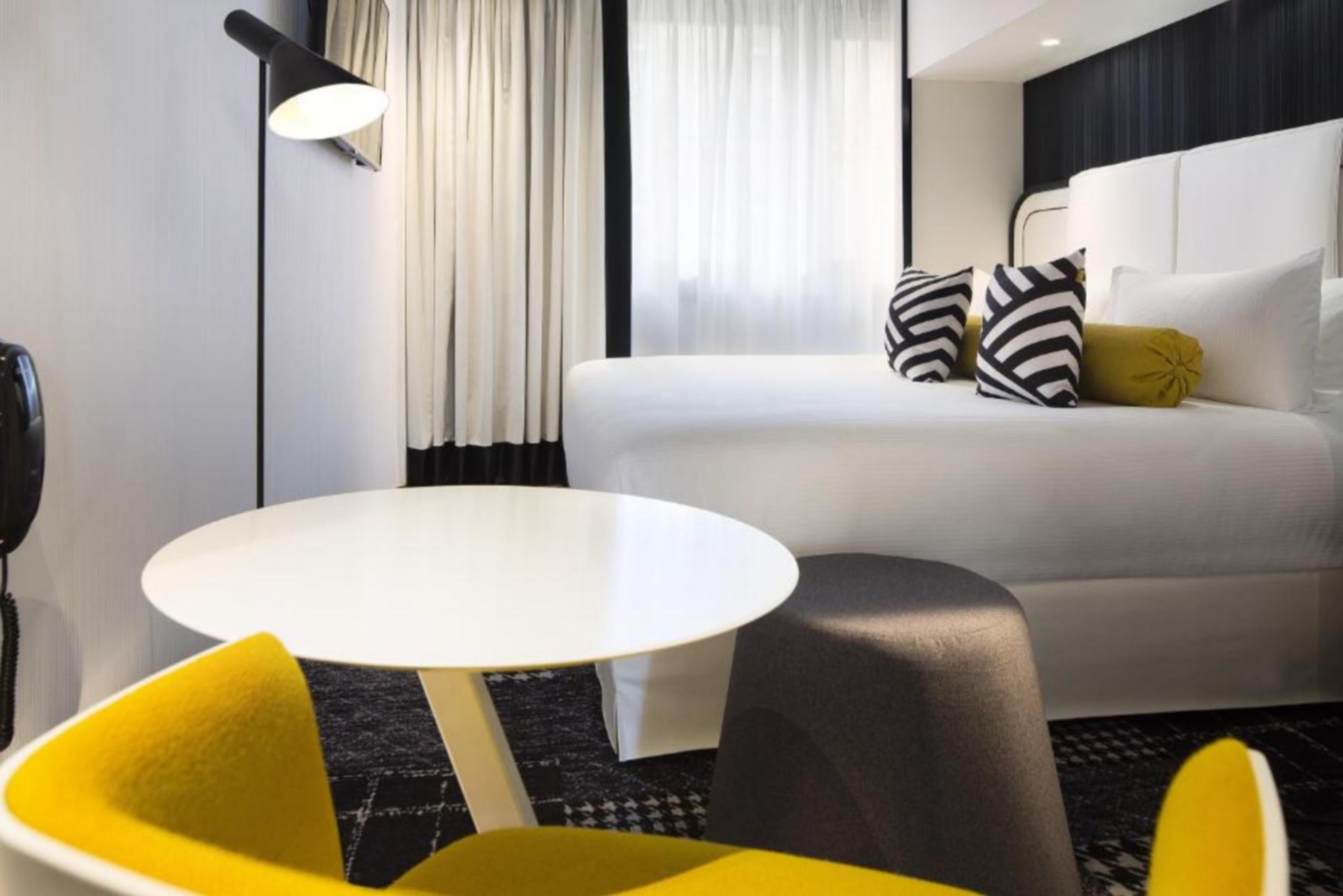 Ekta Champs Elysees 4* Paris