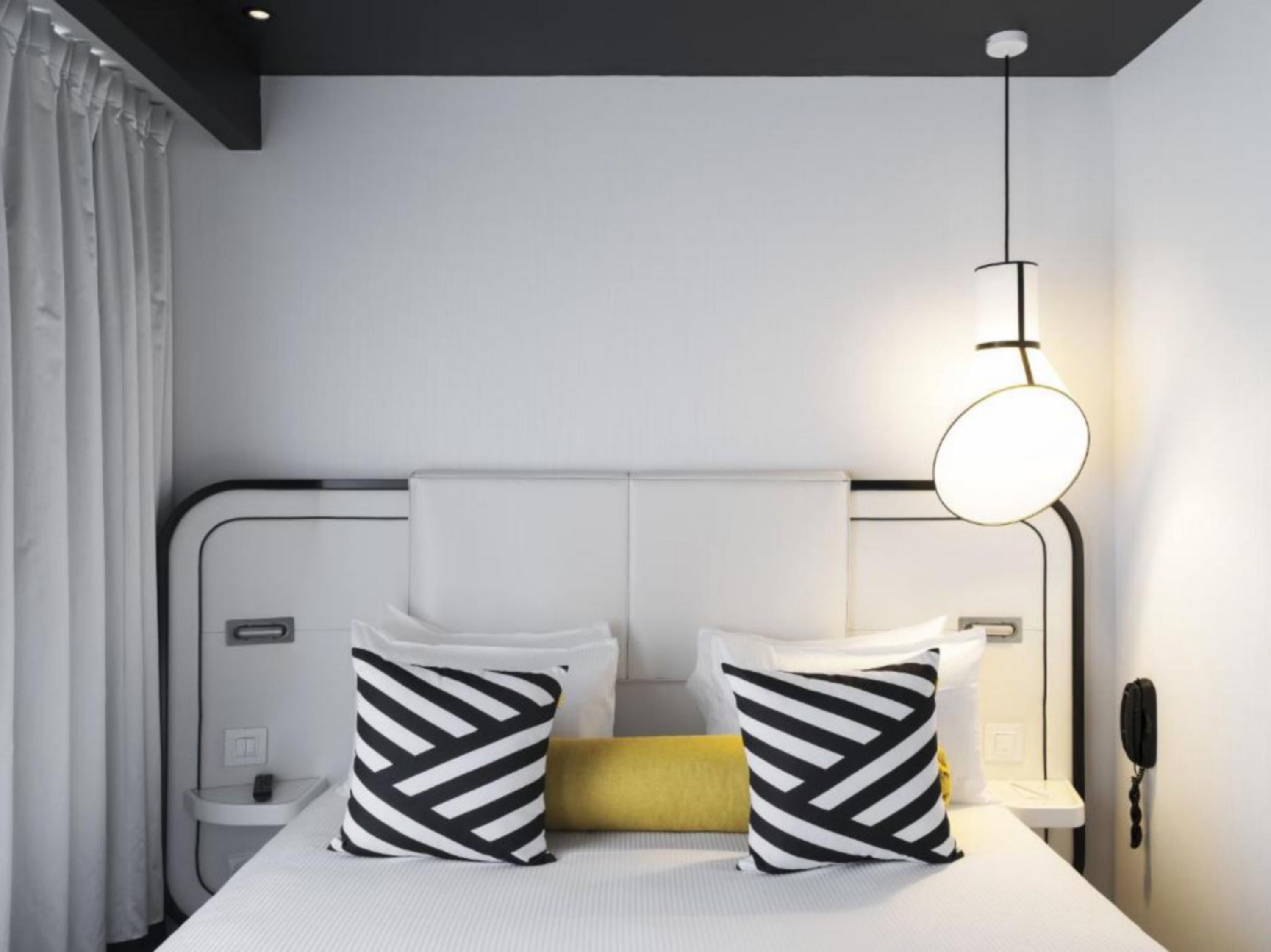 Ekta Champs Elysees Hotel