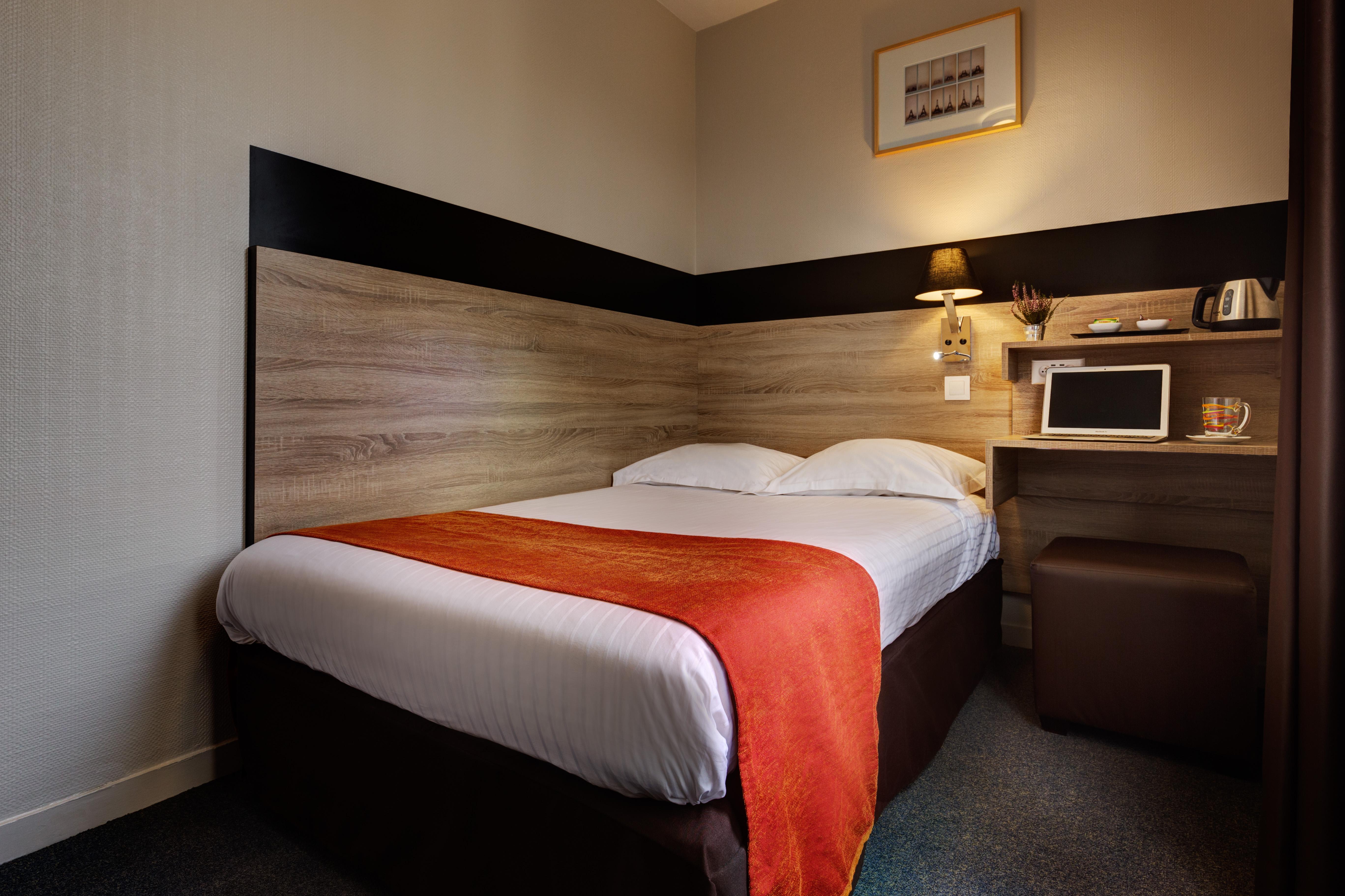 Lena Hotel Paris