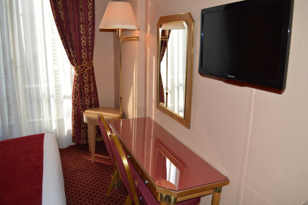 Royal Elysées 4* Paris