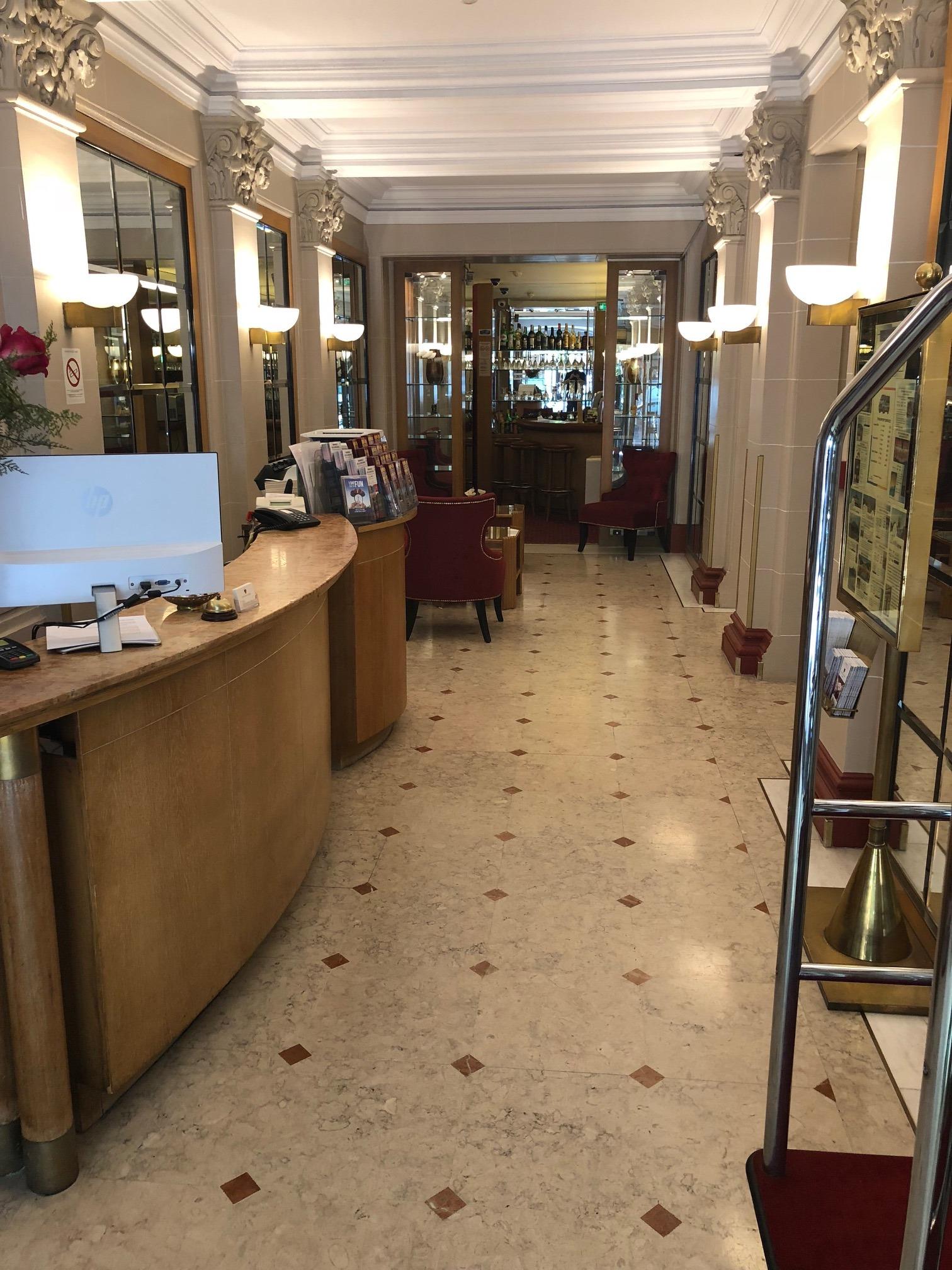Royal Elysées Paris