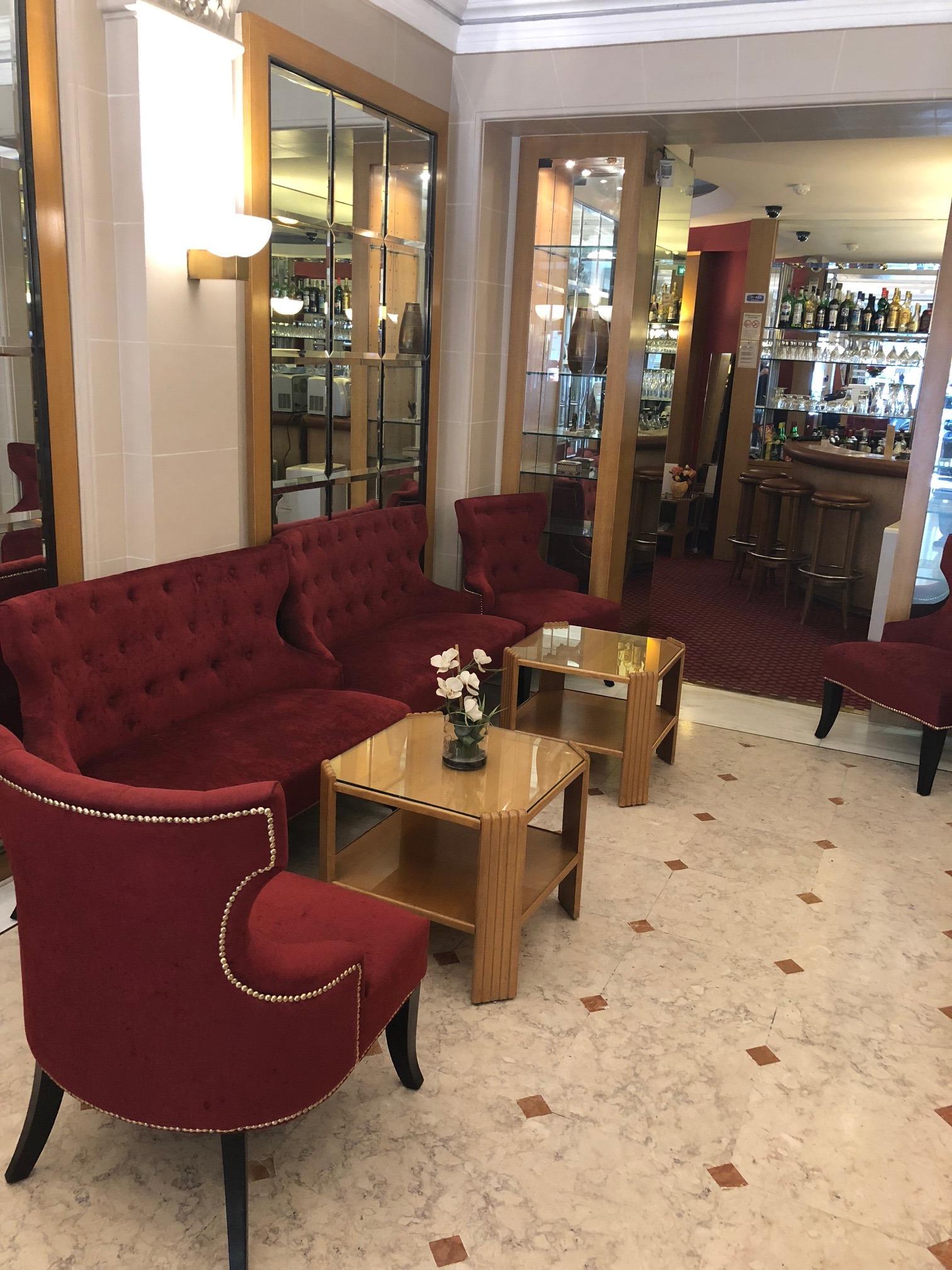 Royal Elysées Hotel