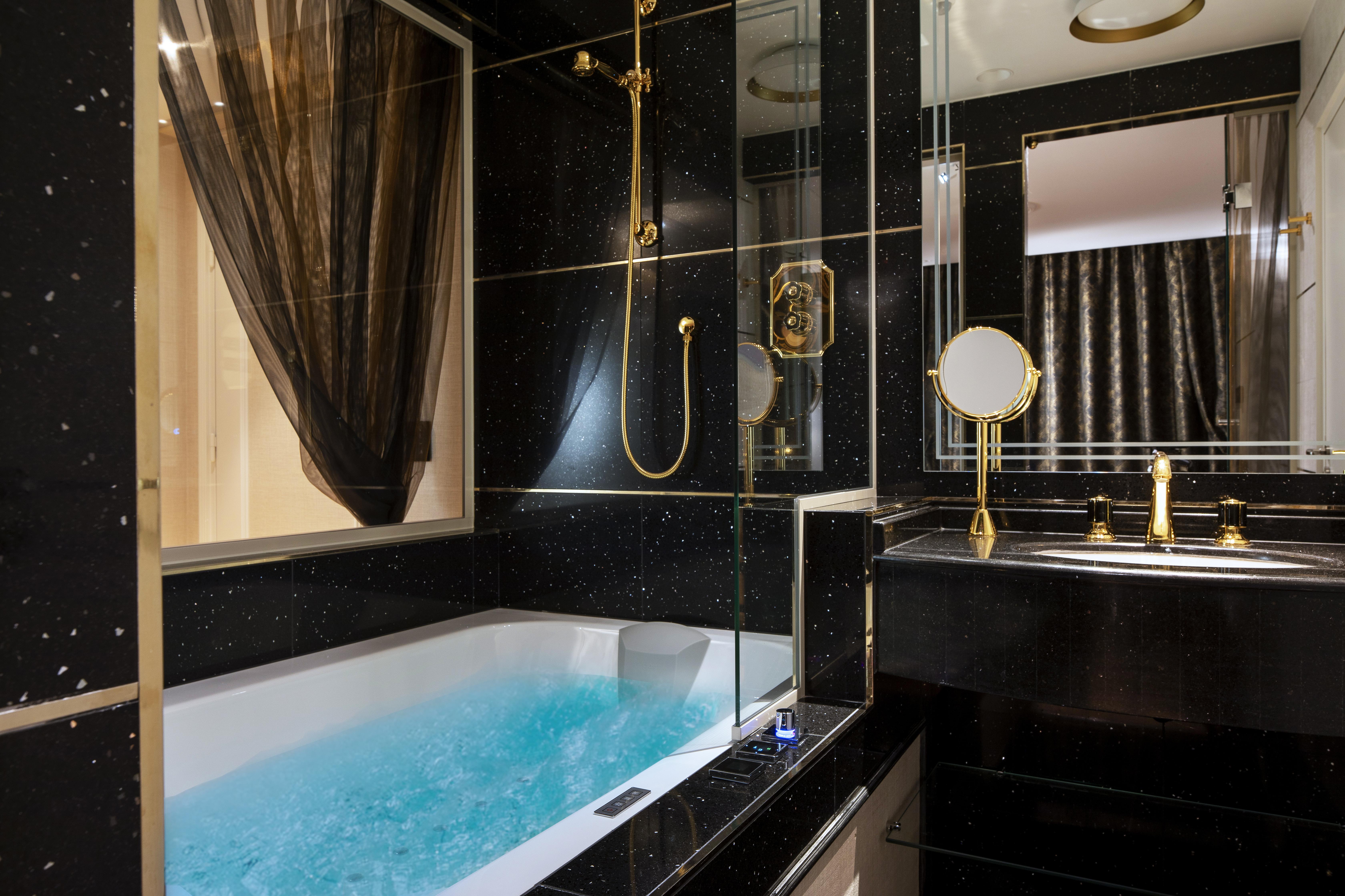 J'adore & (adults Only) Hotel