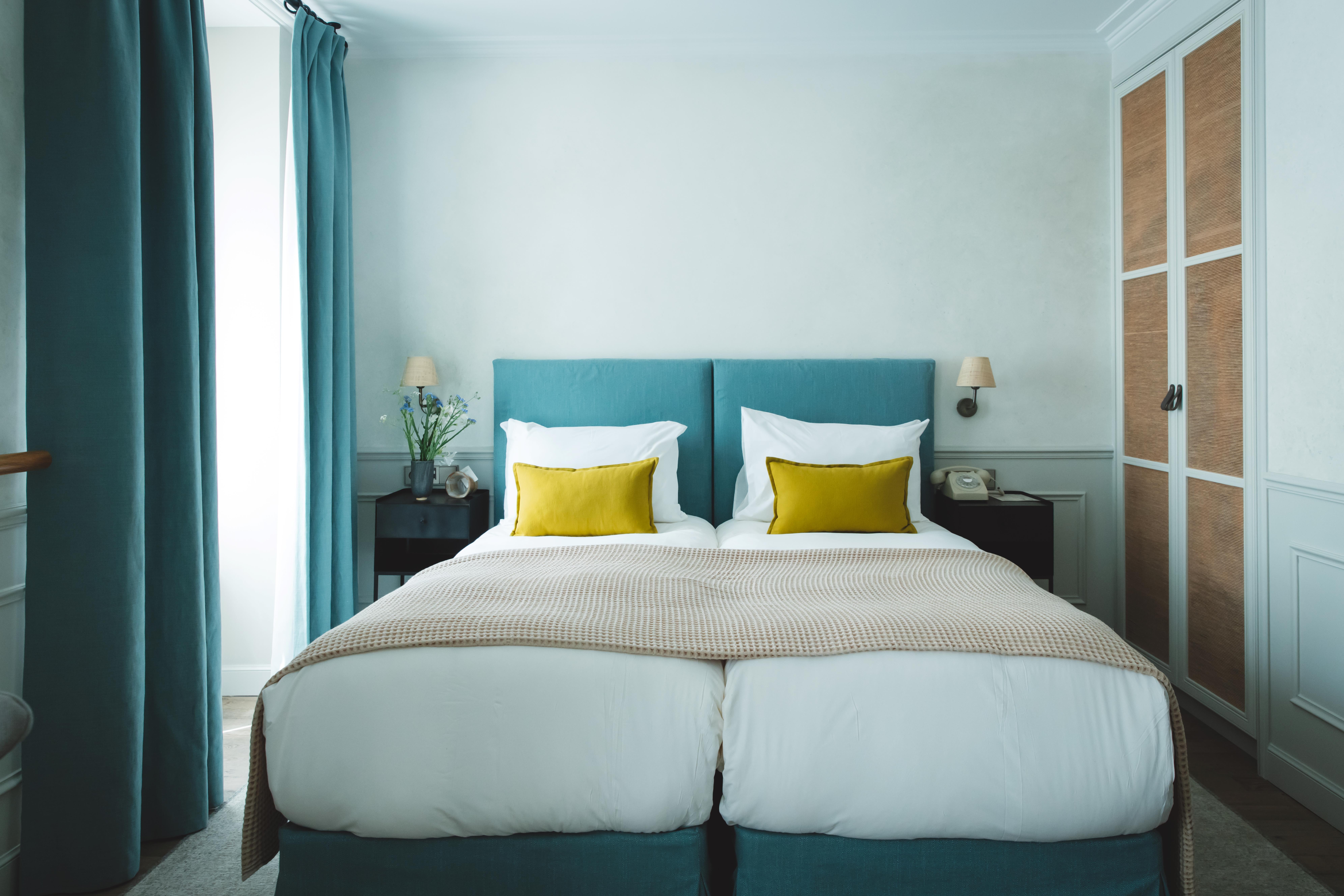 Hoy - Yoga Hotel Paris