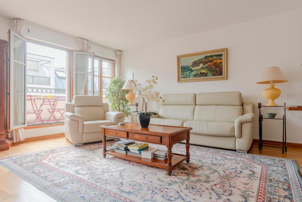 Beaudelaire Center Apartment