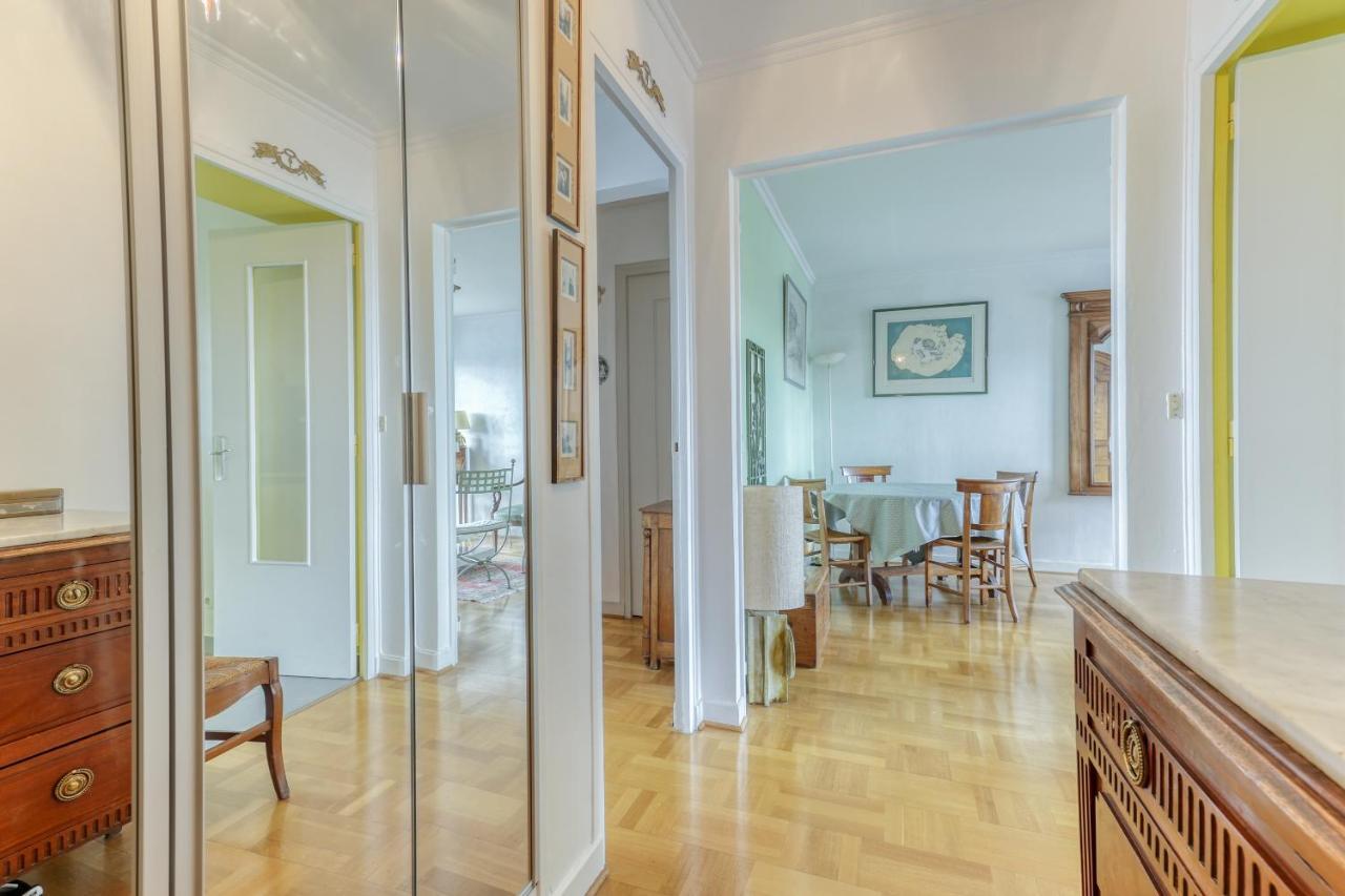 Large And Bright 2 Bdrs Flat With View - 20 Apartment