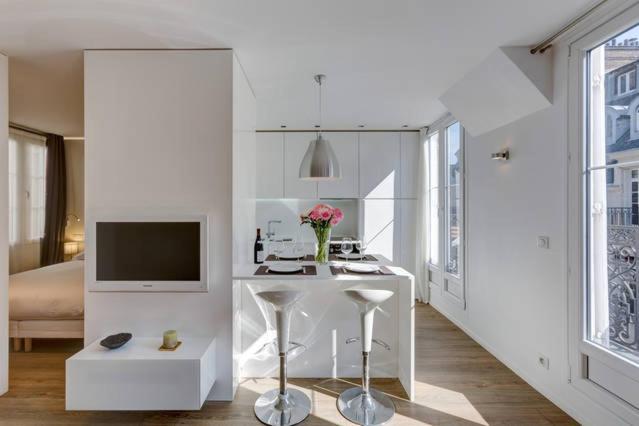 Apartment Champs Elysees *