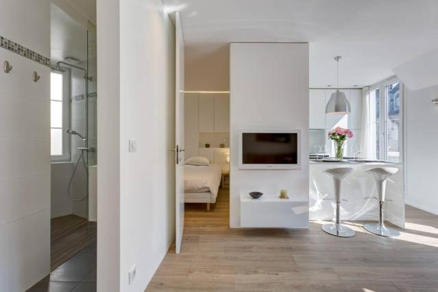 Apartment Champs Elysees *