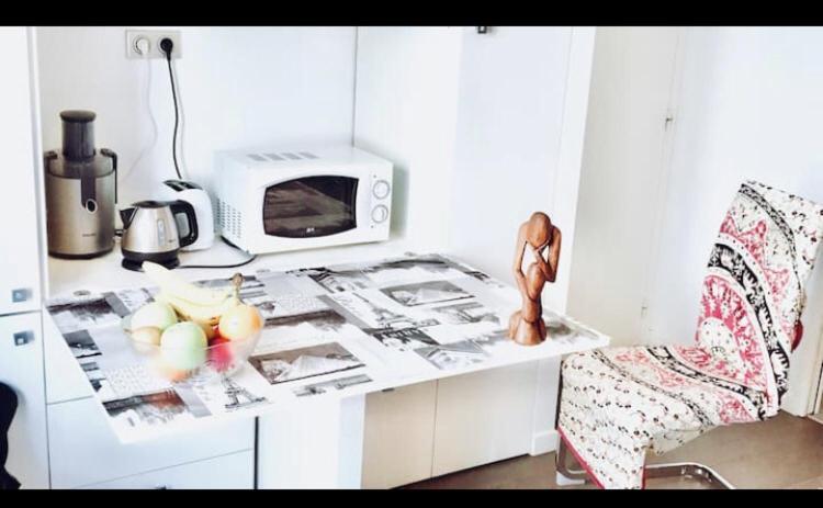 Luxury New Modern Apptmt In Center Of Appartement Paris