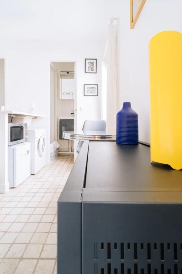 Unique And Bright Studio In Paris