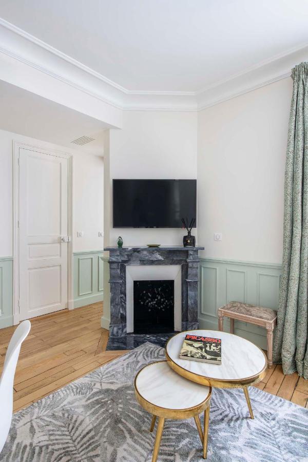 Le Beau Marais - Luxury Apartments, Air Cond, Lift Apartment Paris