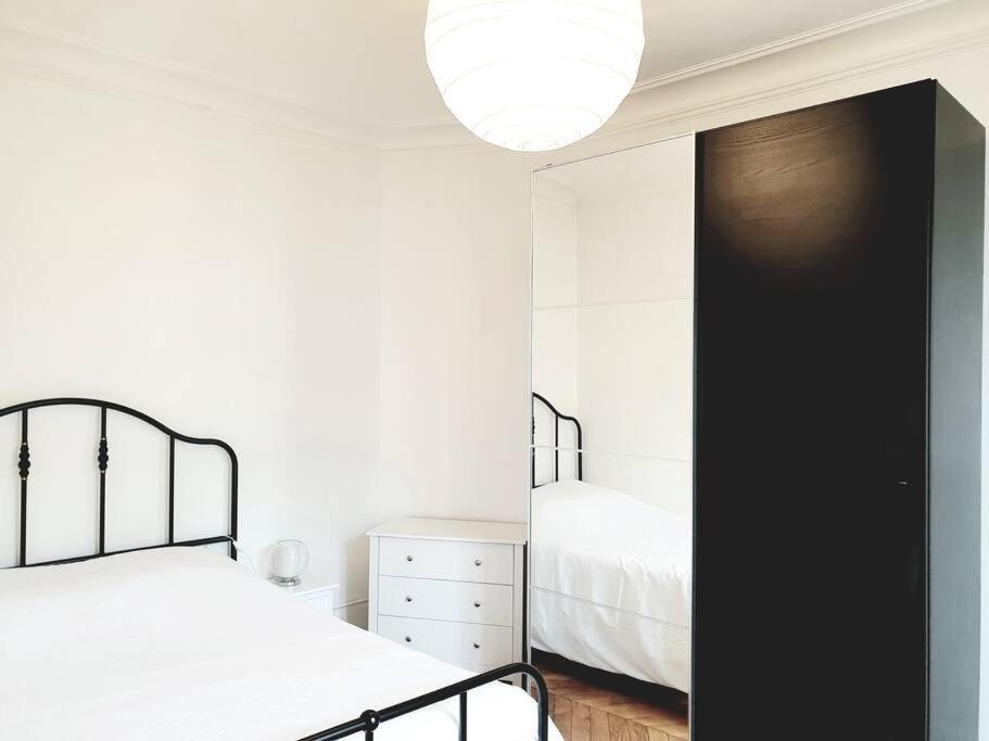 Super 2 Pieces Place De L'etoile 4eme Etage Apartment