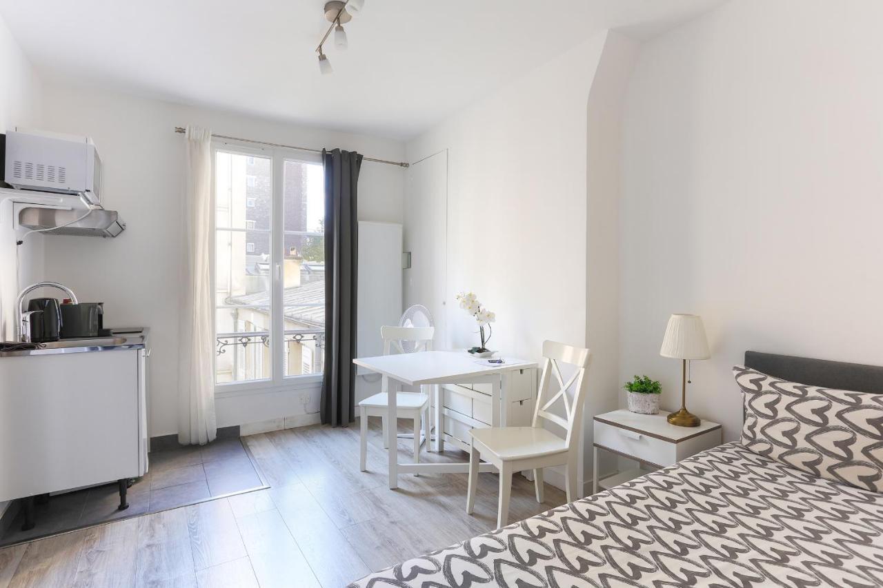 Orsay Cosy Studio