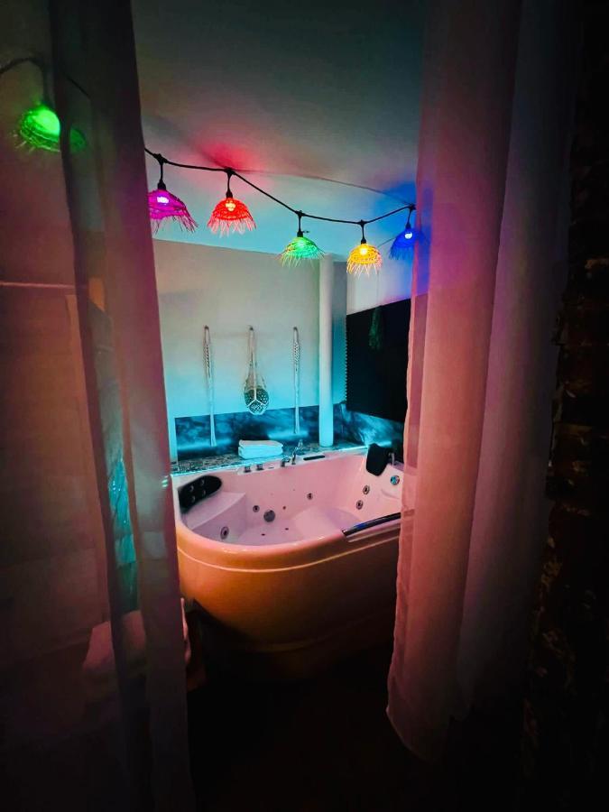Jacuzzi
