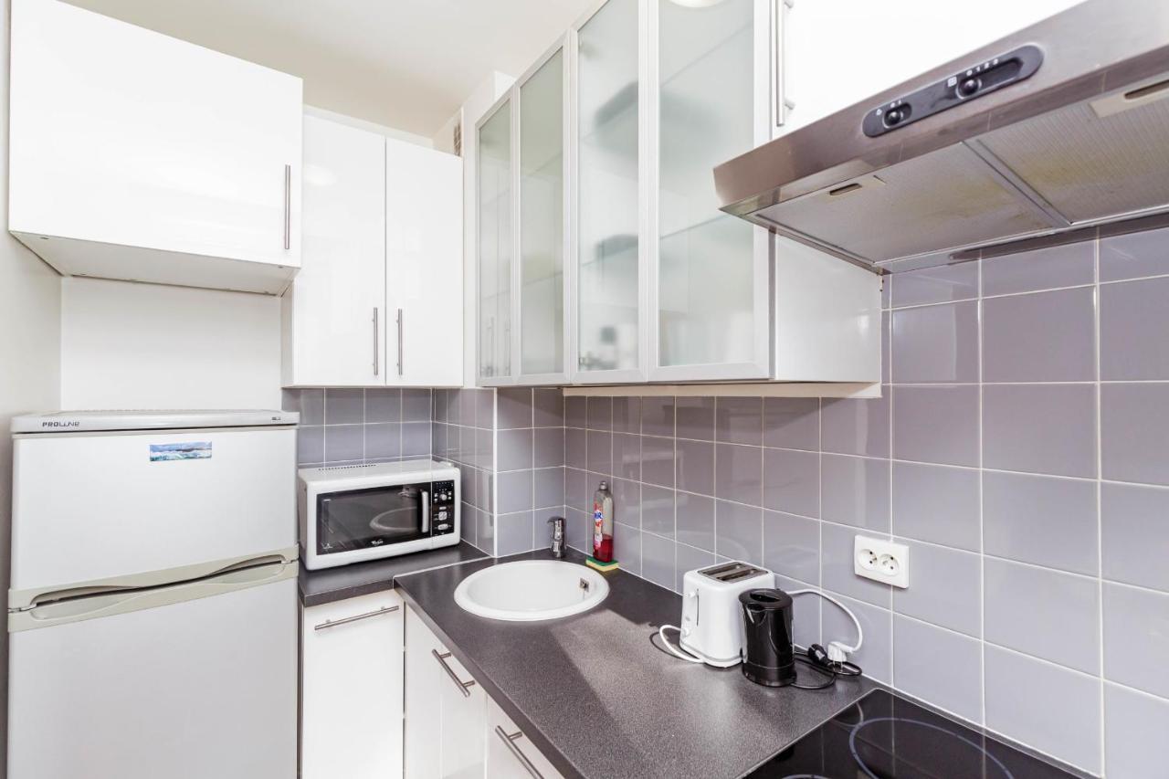 A Cosy Nest With A Balcony Near The Seine Apartment