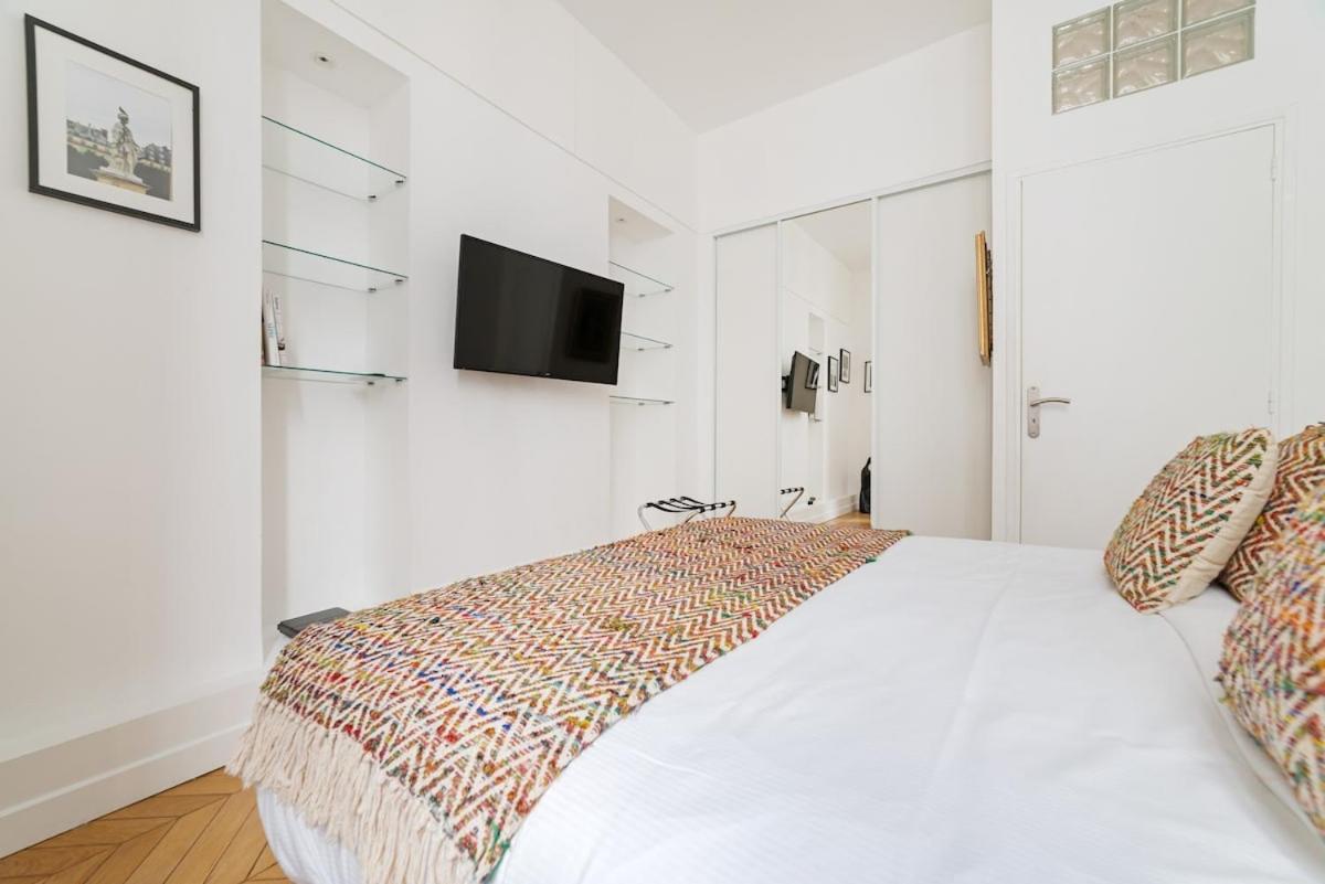 Pick A Flat's Apartments- Rue Richelieu Apartment