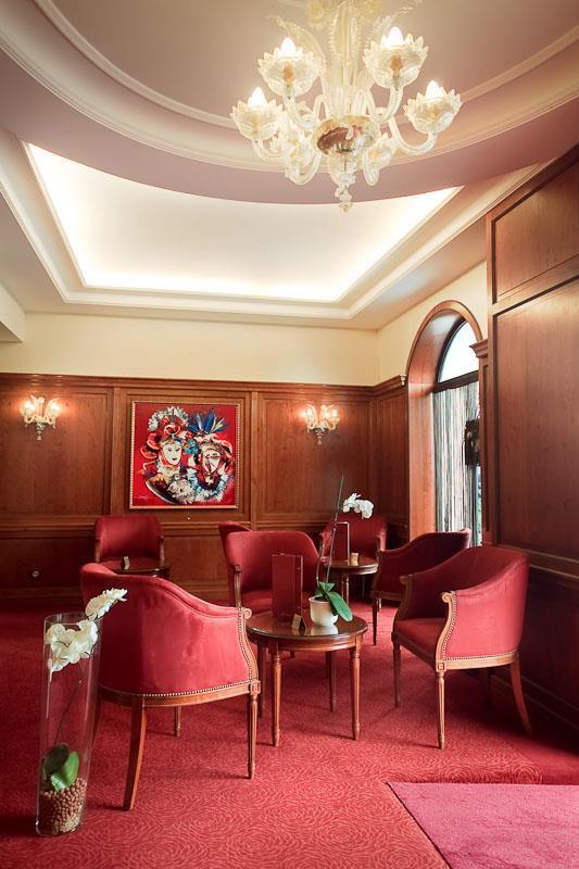 Hotel Timhotel Tour Montparnasse 3*