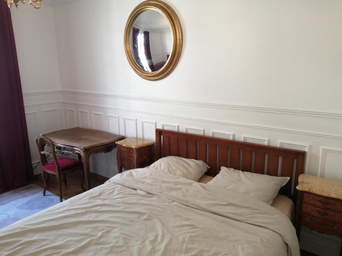 Homestay Paris, Typique Spacieux Et Confortable Paris