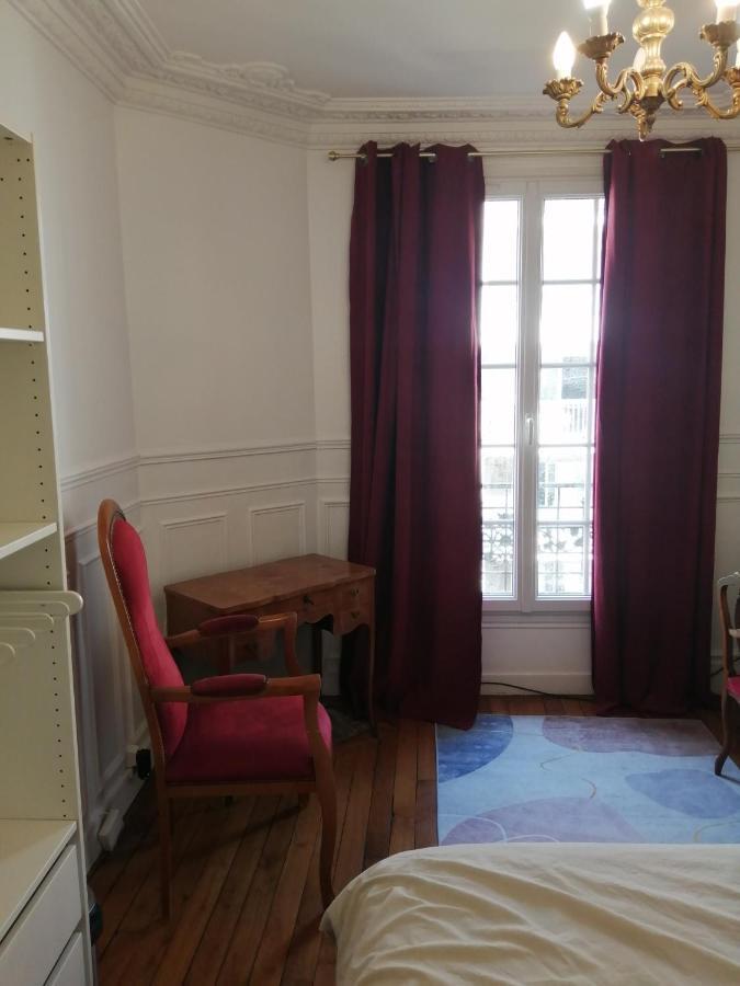 Homestay Paris, Typique Spacieux Et Confortable